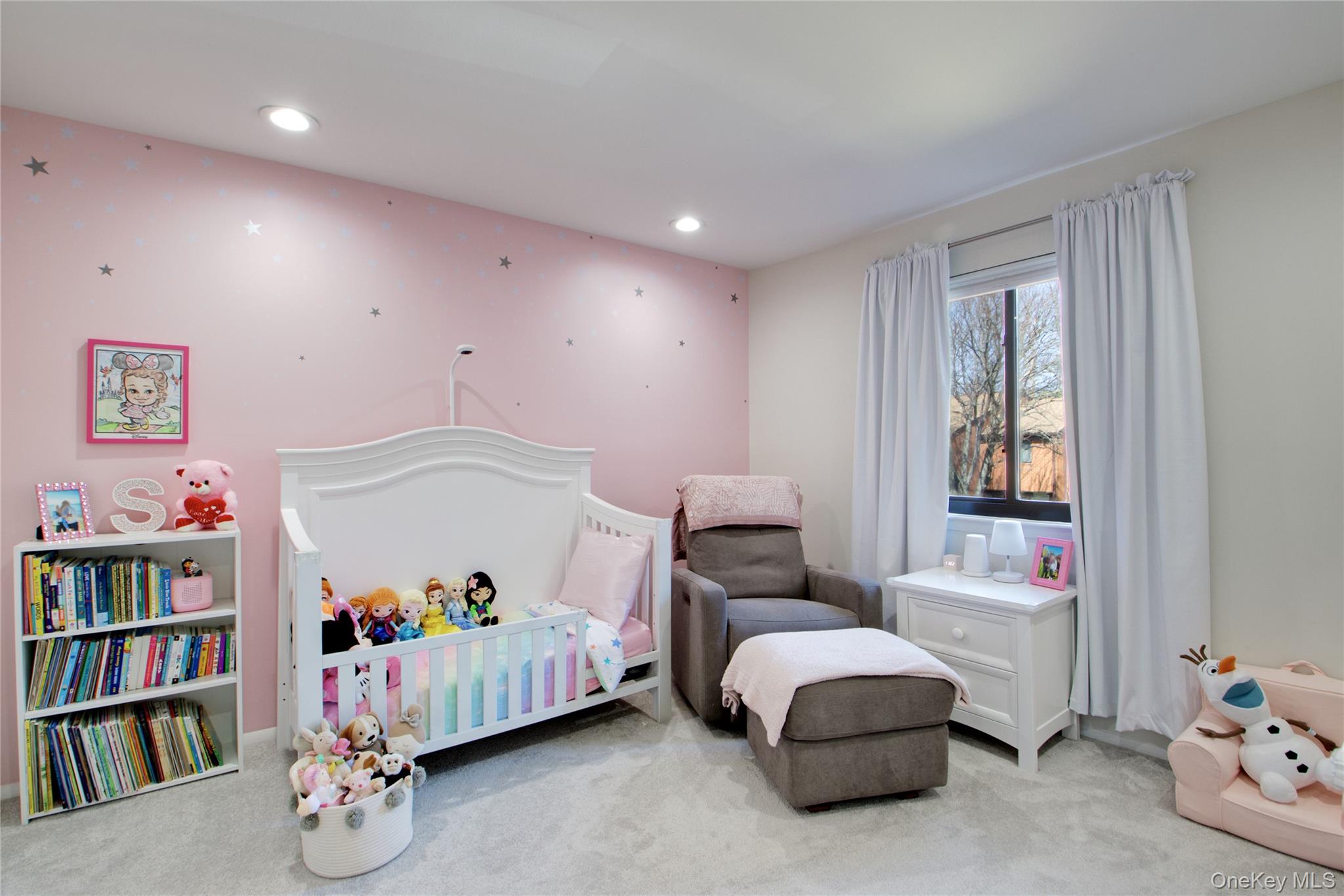 40 Cricket Club Drive, Roslyn, NY 11576