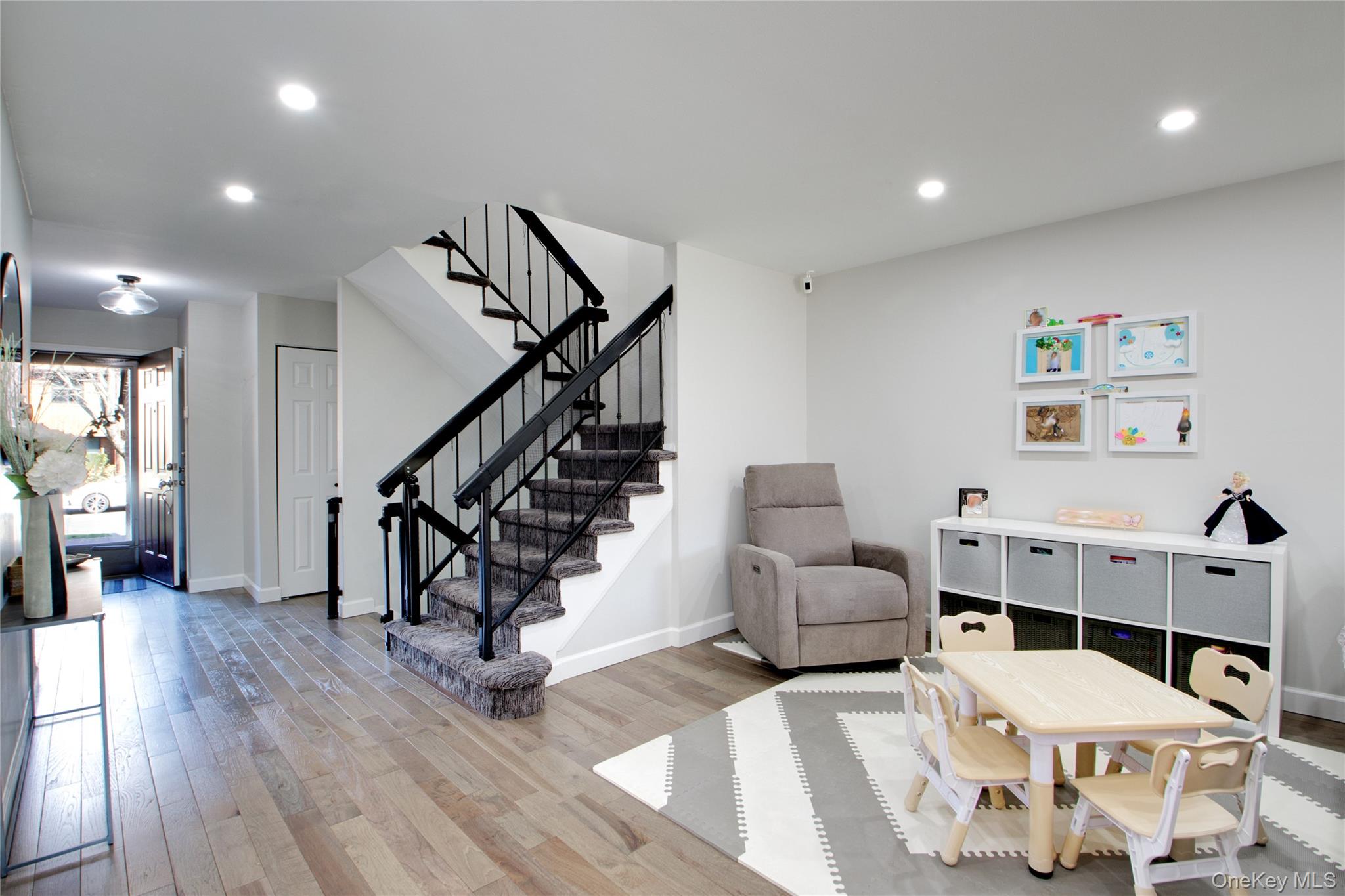 40 Cricket Club Drive, Roslyn, NY 11576