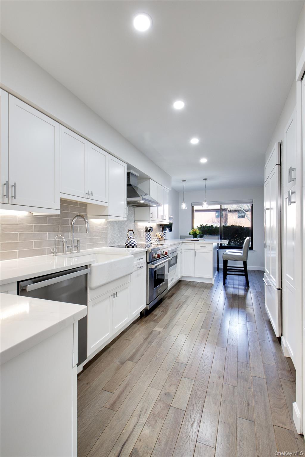 40 Cricket Club Drive, Roslyn, NY 11576