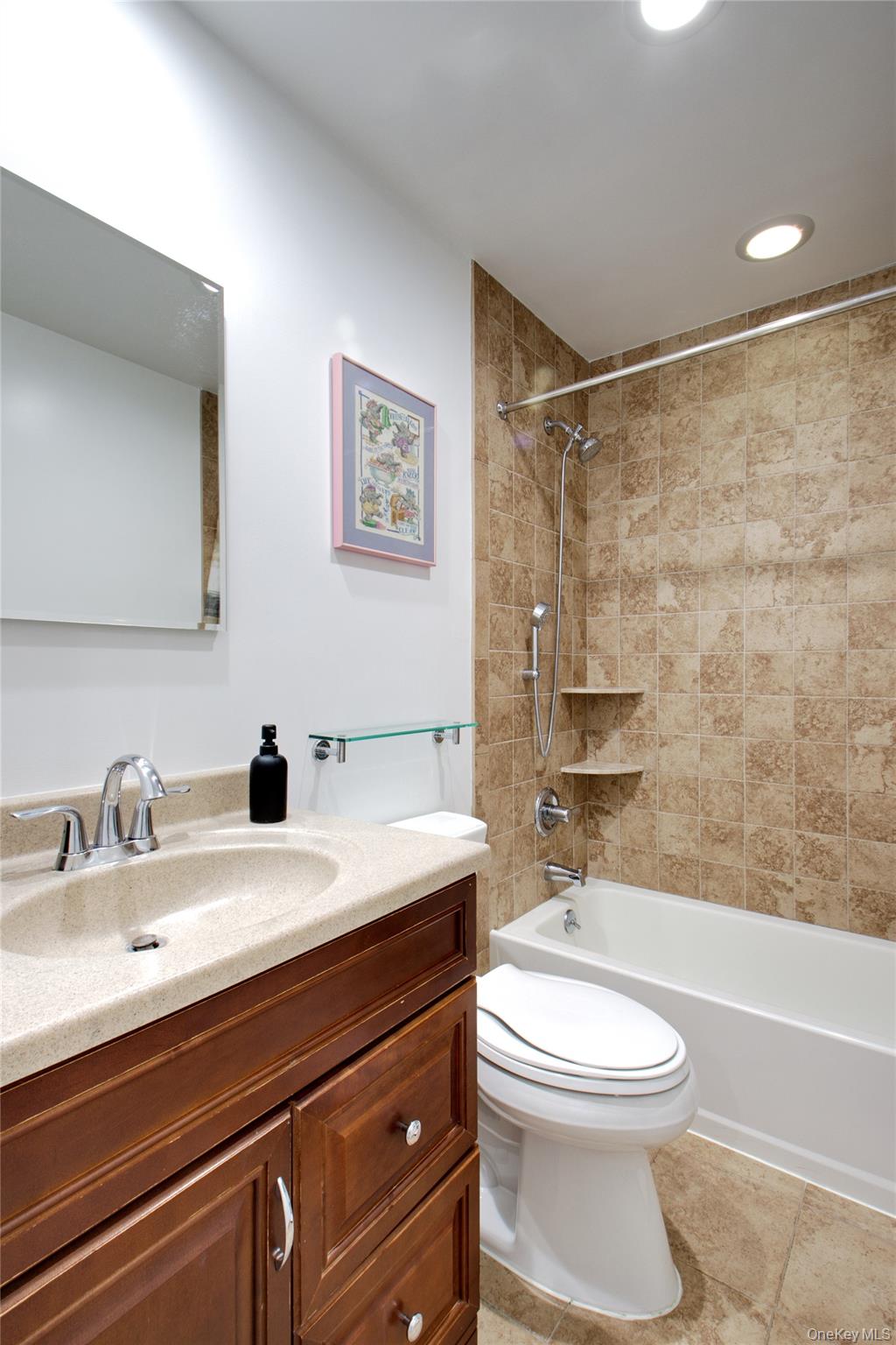 40 Cricket Club Drive, Roslyn, NY 11576