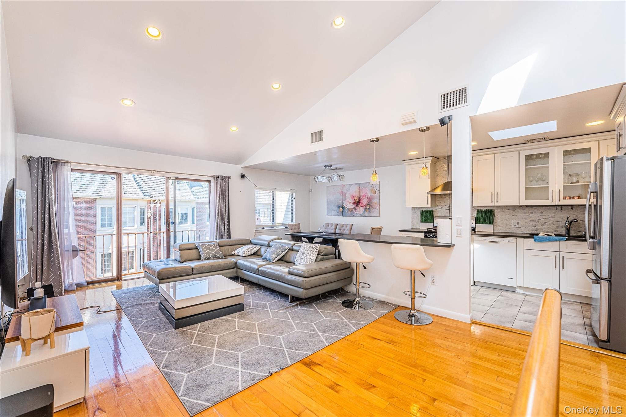 12012 Riviera Court # 20B, College Point, NY 11356