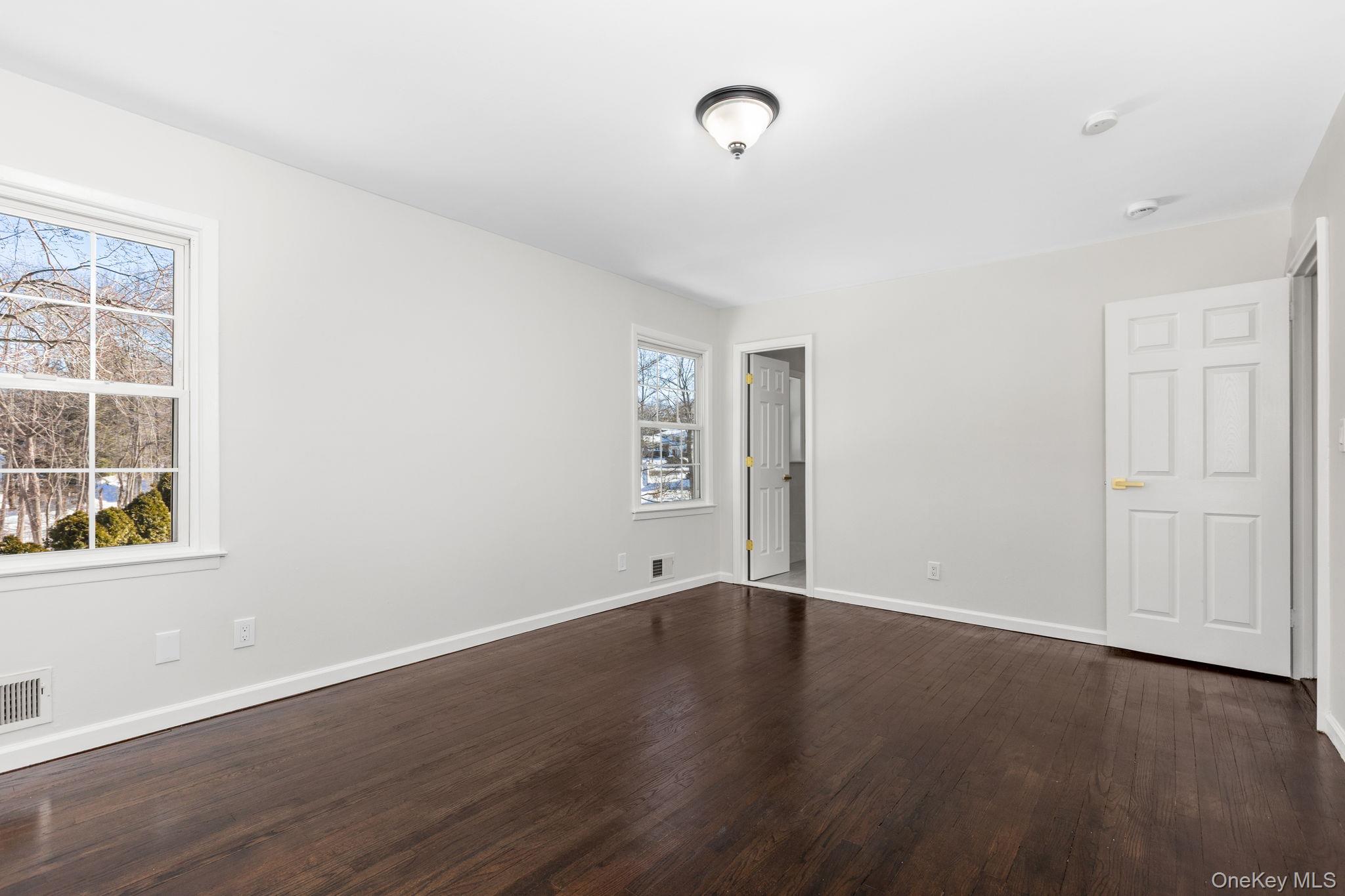 91 Worthington Road, White Plains, NY 10607