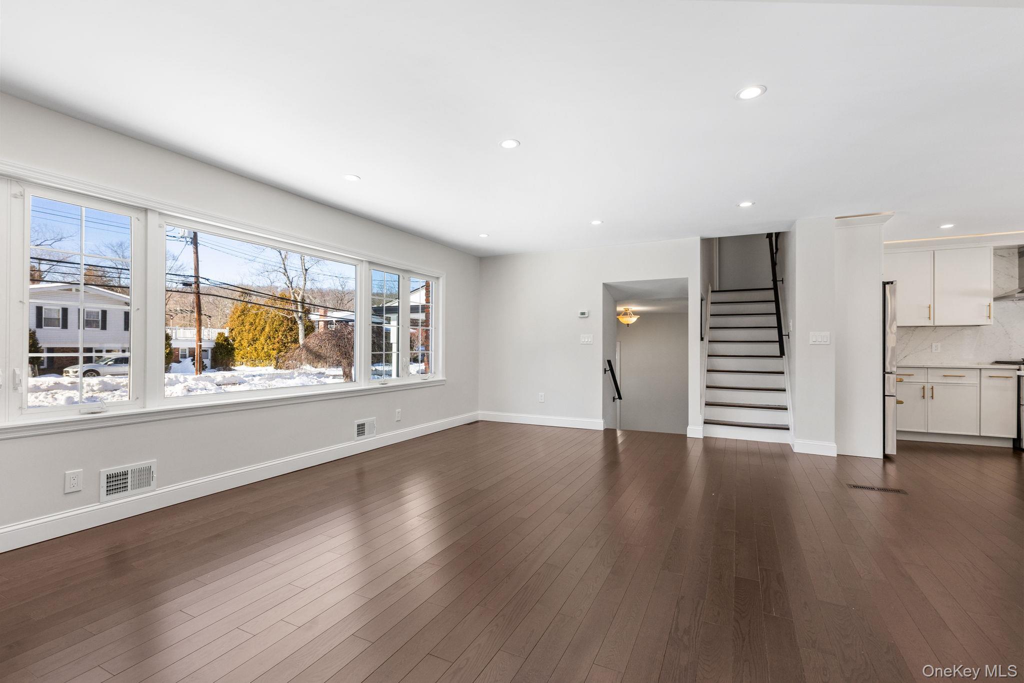 91 Worthington Road, White Plains, NY 10607