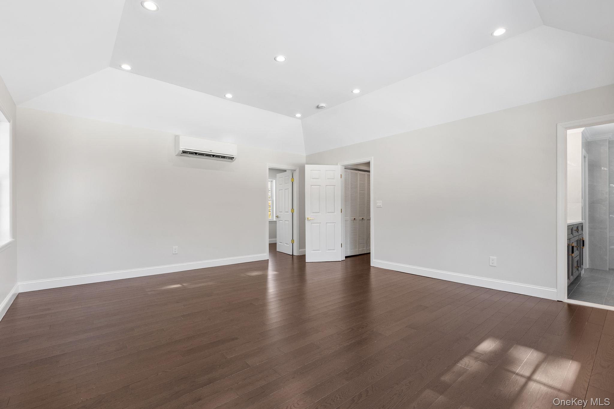 91 Worthington Road, White Plains, NY 10607