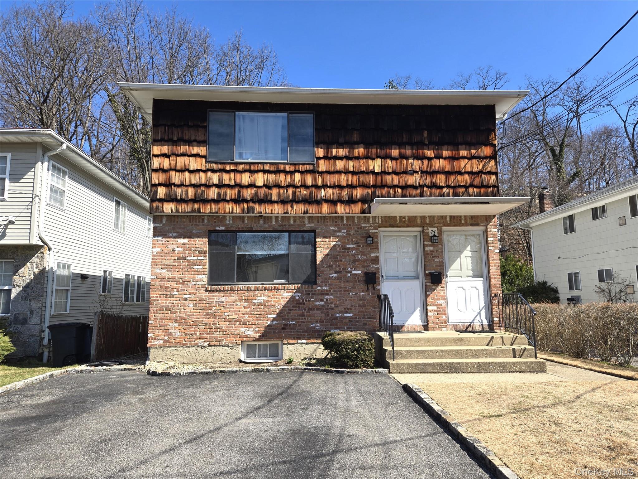 74 Ashwood Road # 1st Fl., Port Washington, NY 11050