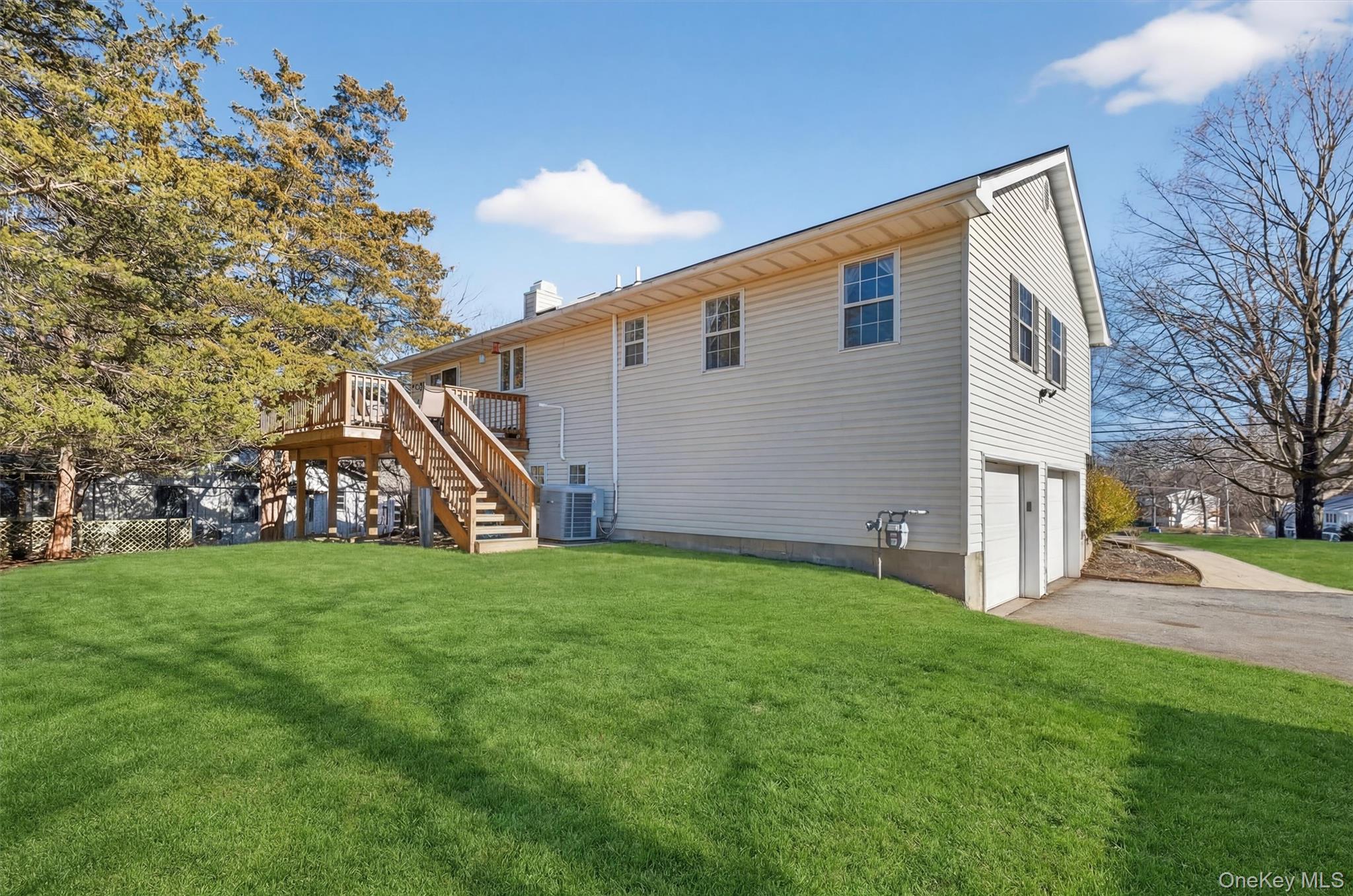 13 Timberline Drive, Poughkeepsie, NY 12603