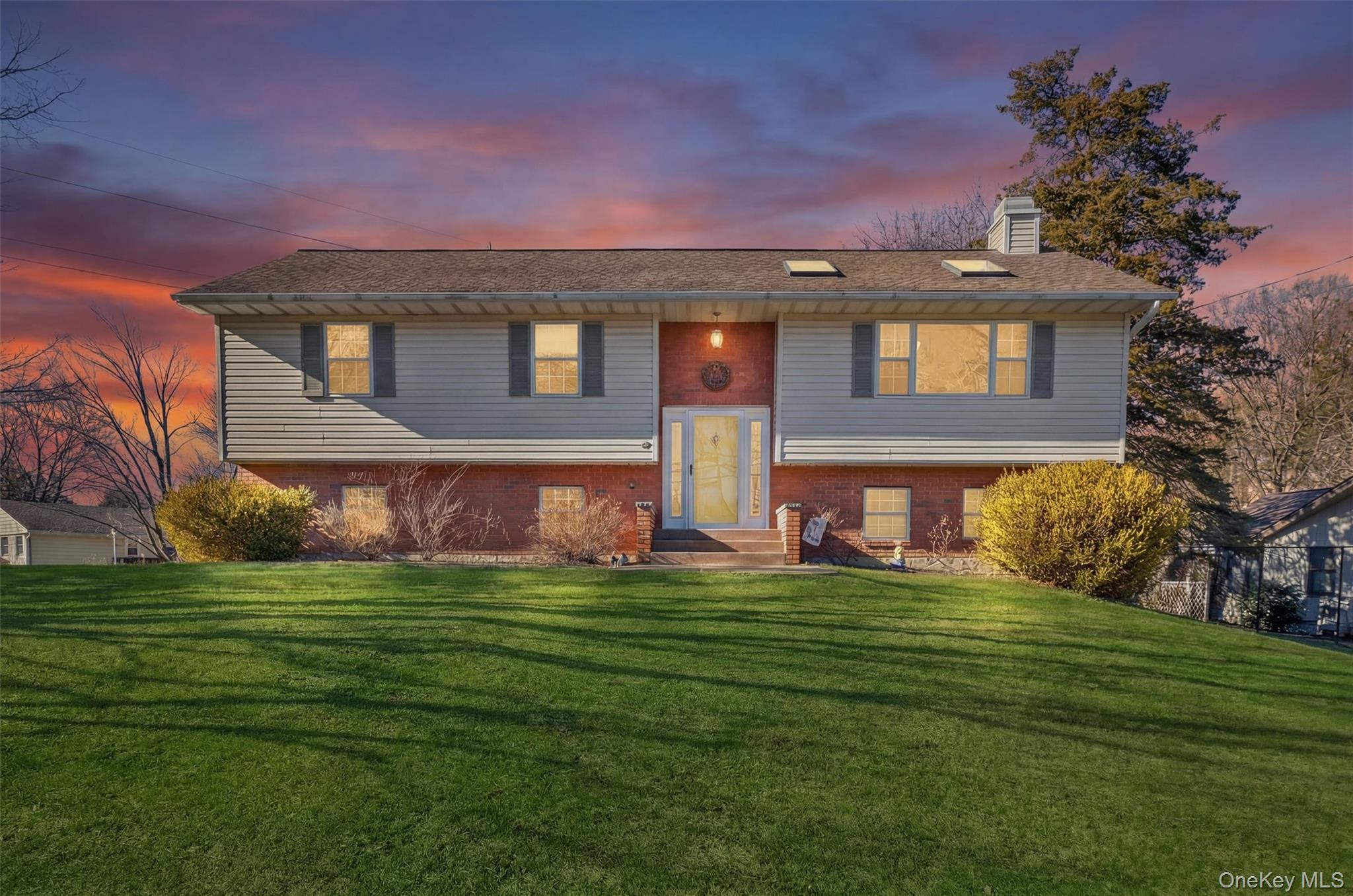 13 Timberline Drive, Poughkeepsie, NY 12603