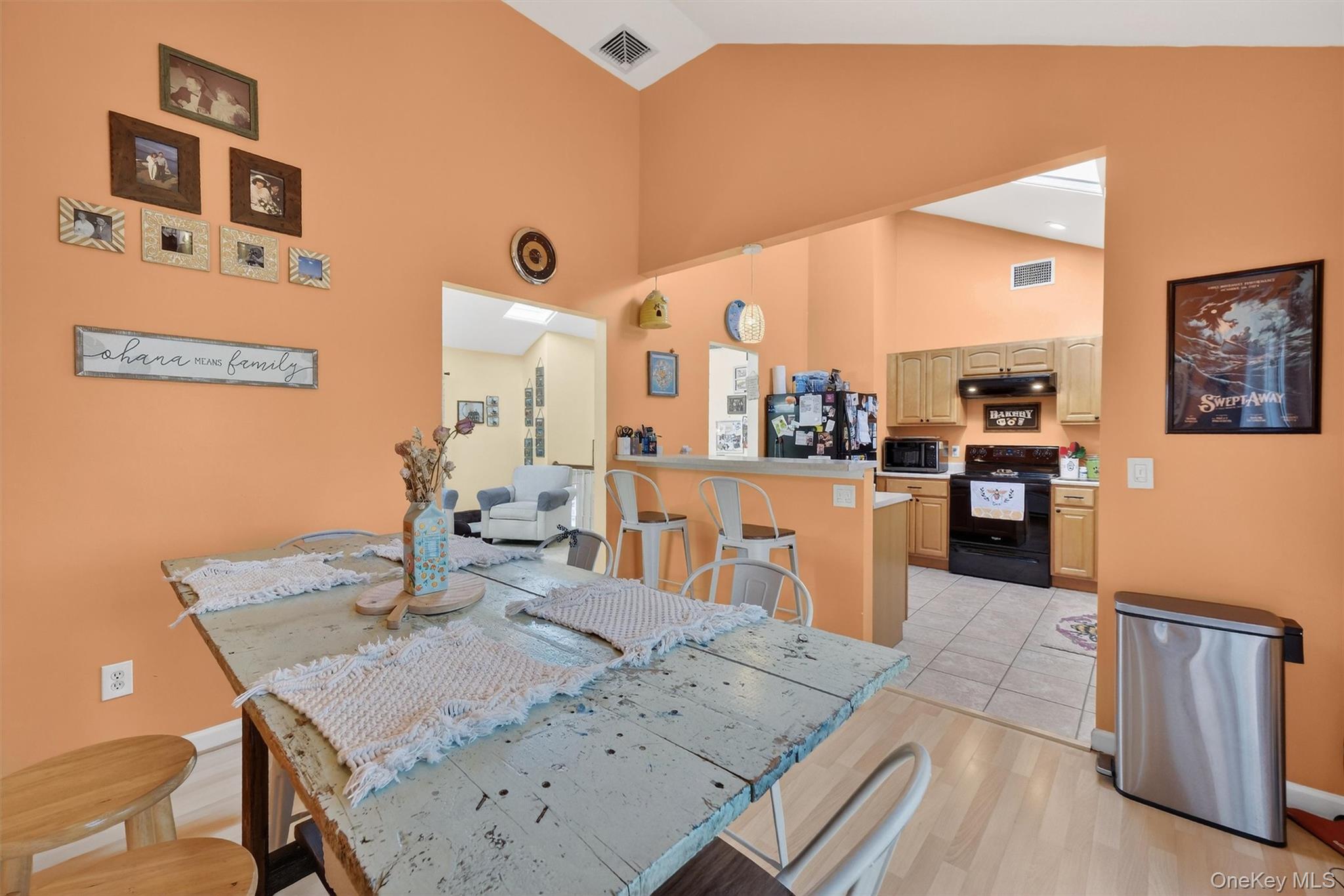 13 Timberline Drive, Poughkeepsie, NY 12603