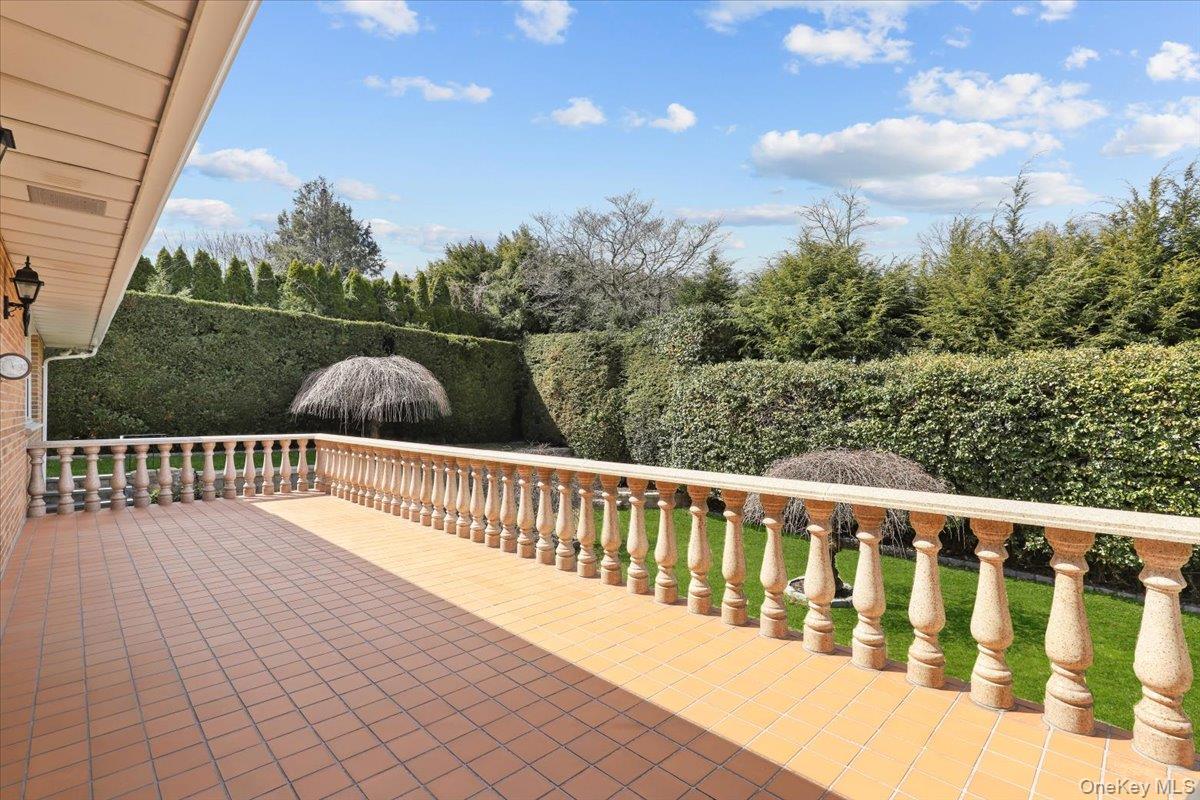 7 Greystone Circle, Bronxville, NY 10708