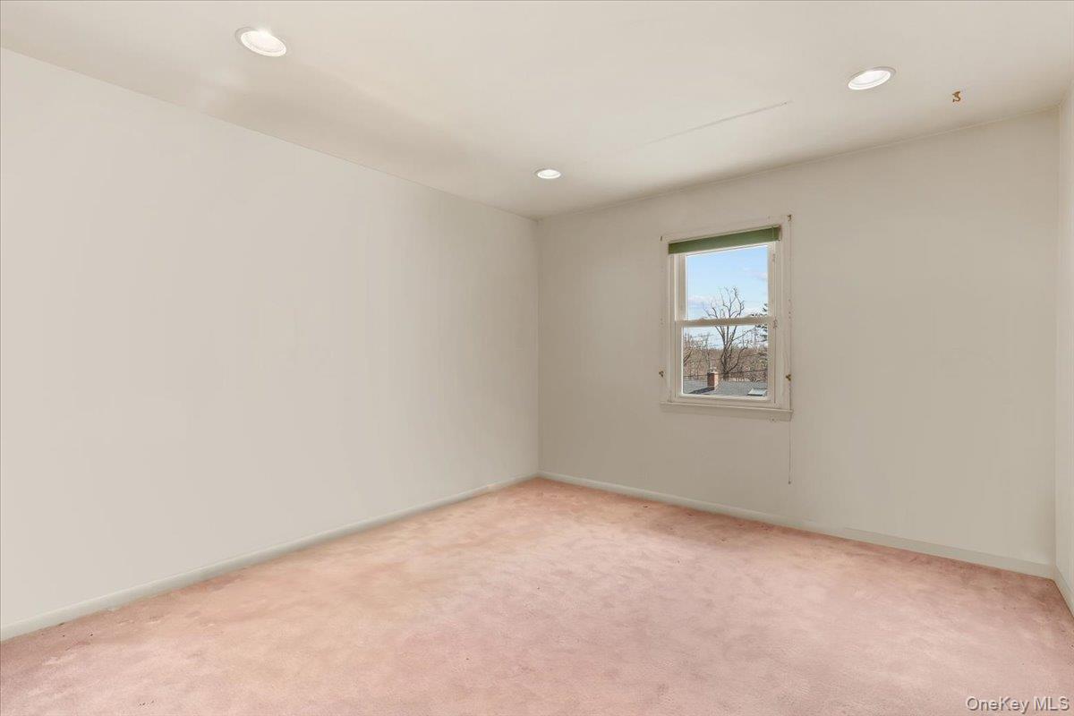 7 Greystone Circle, Bronxville, NY 10708