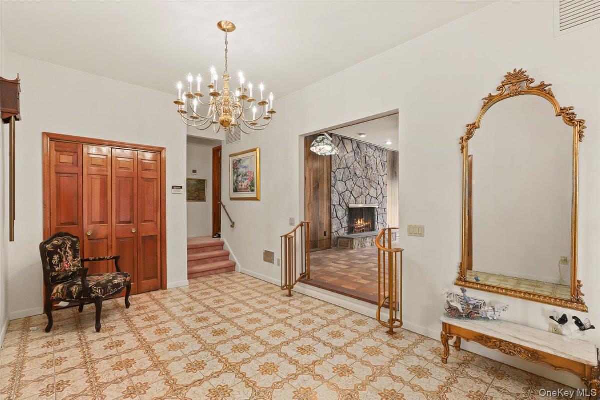 7 Greystone Circle, Bronxville, NY 10708