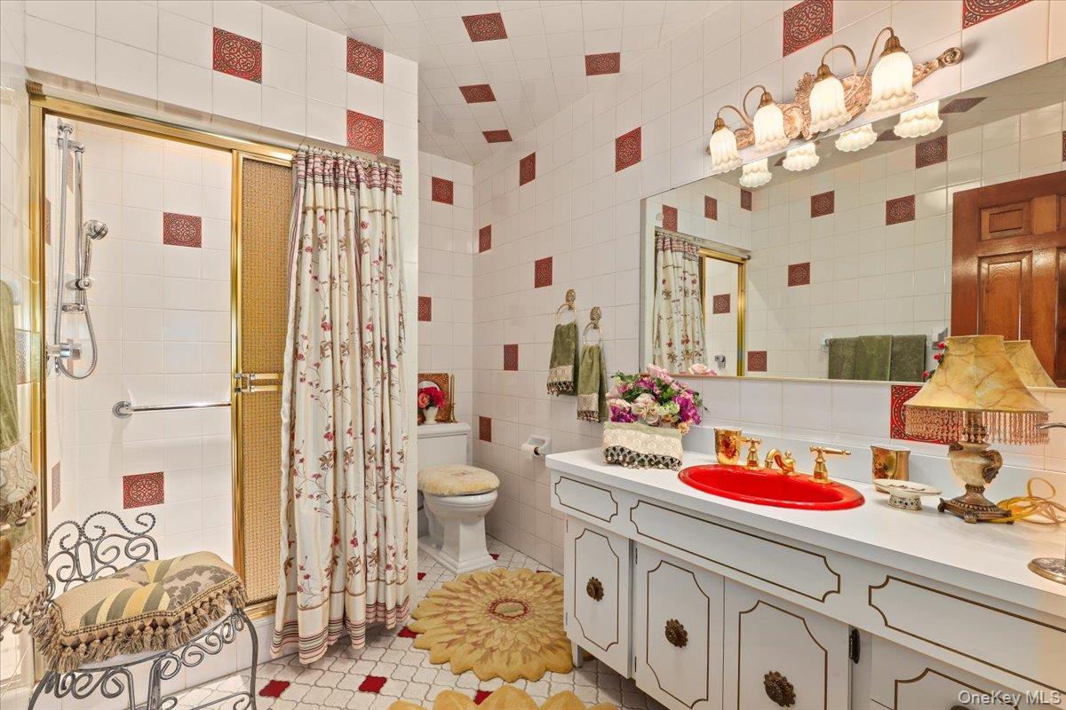 7 Greystone Circle, Bronxville, NY 10708