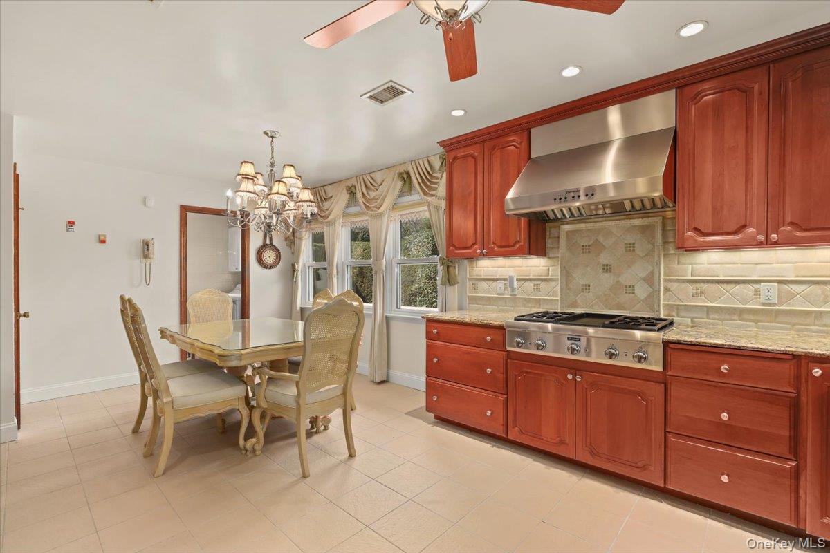 7 Greystone Circle, Bronxville, NY 10708