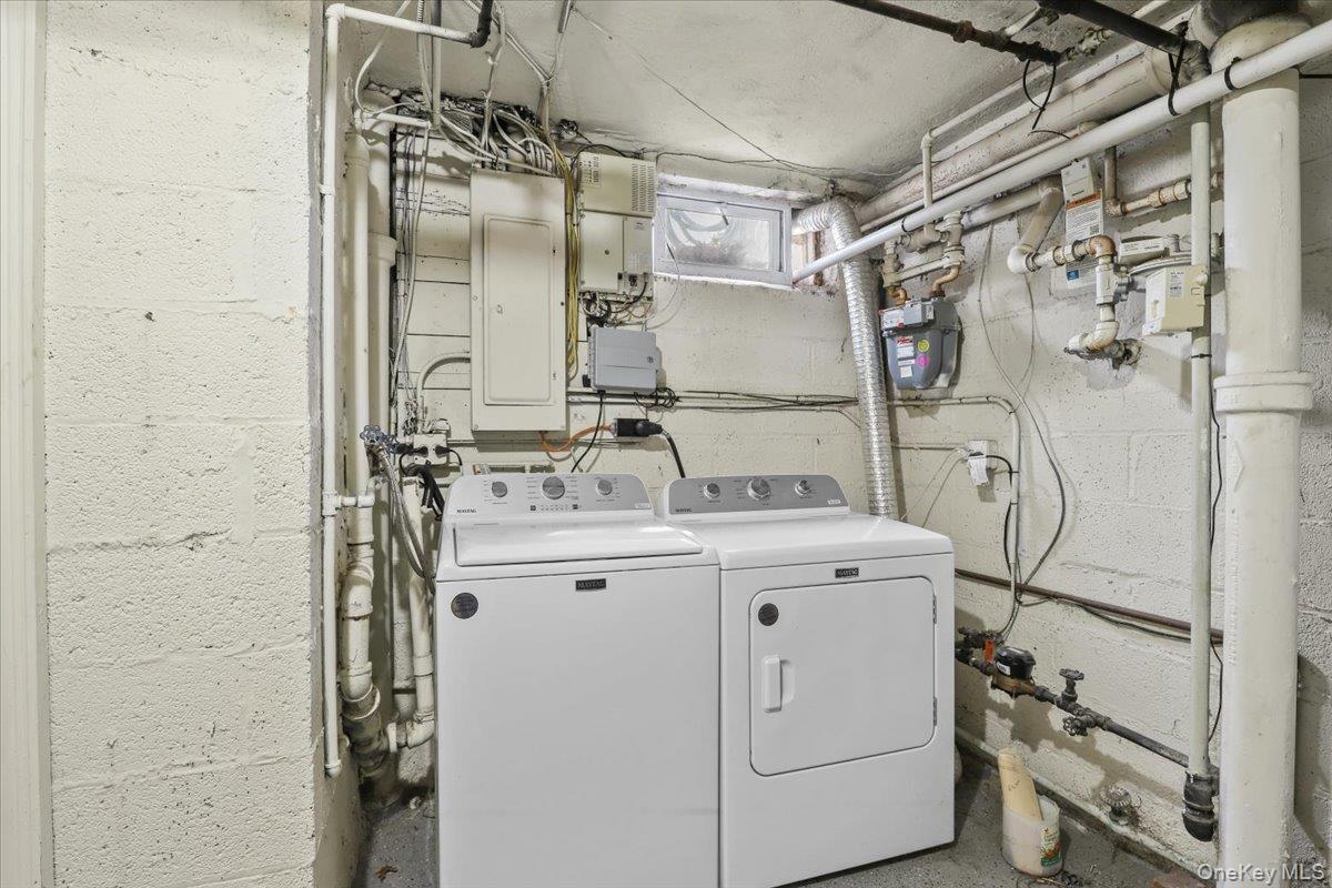 10 Madison Road, Scarsdale, NY 10583