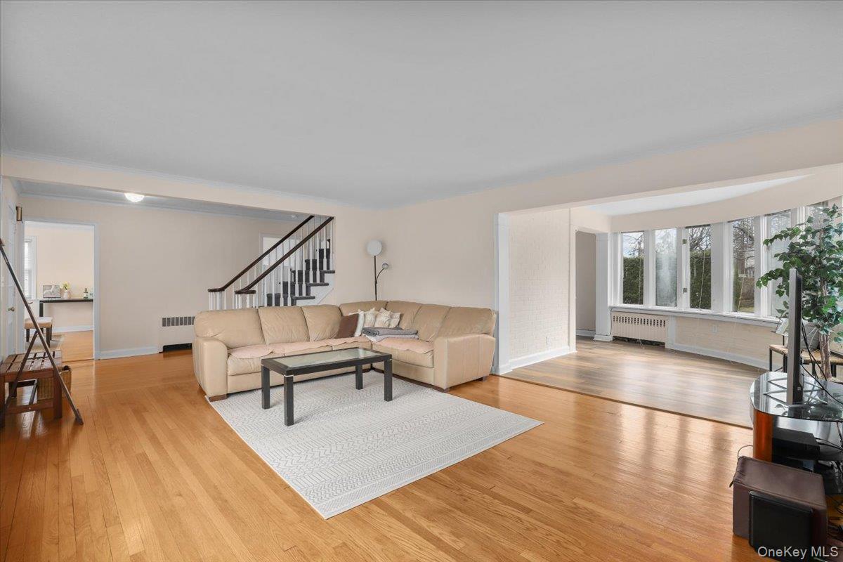 10 Madison Road, Scarsdale, NY 10583