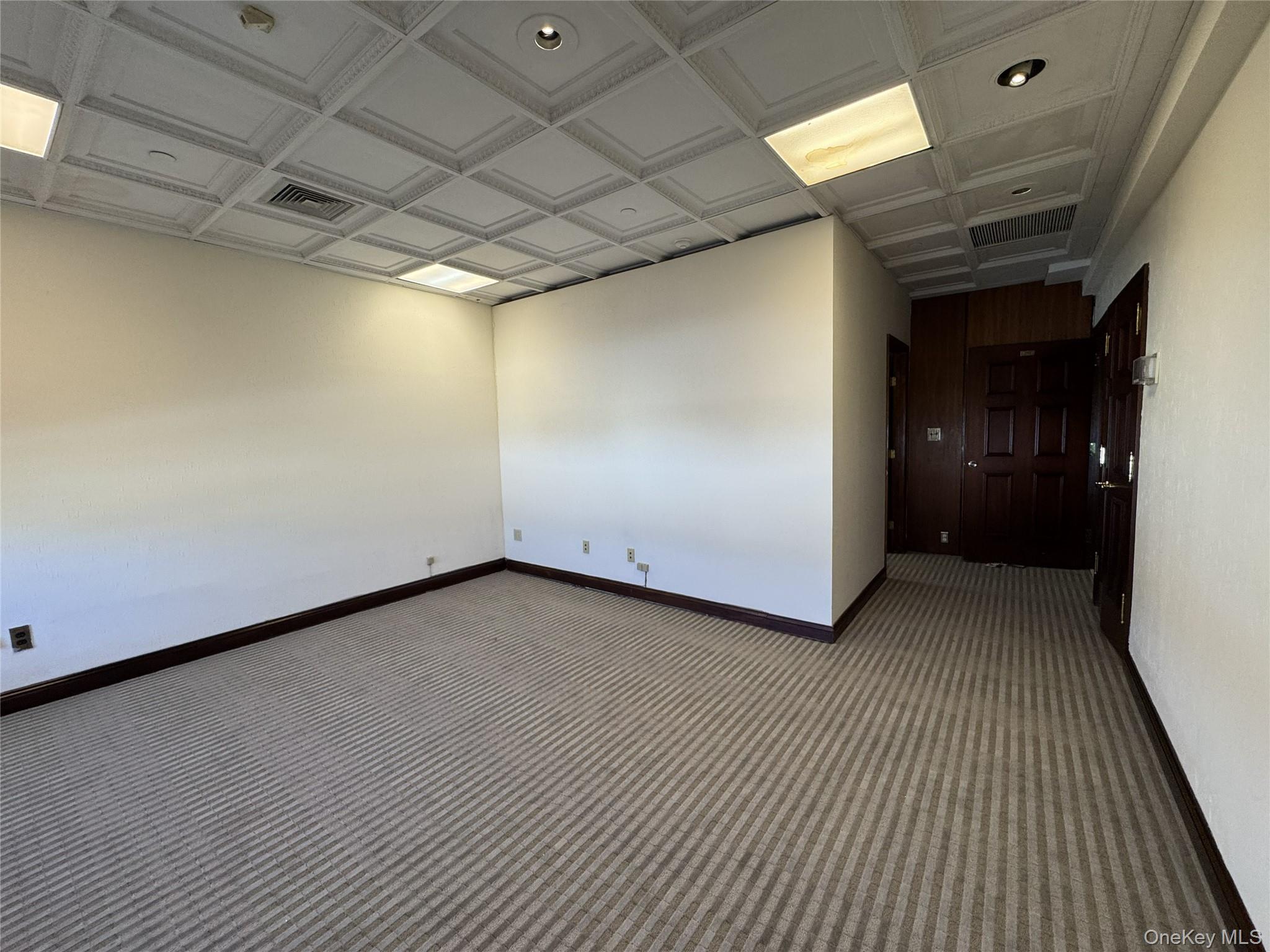 175 E Shore Road, Great Neck, NY 11023