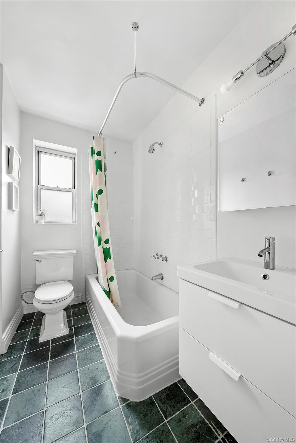 474 W 238th Street # 2E, Bronx, NY 10463