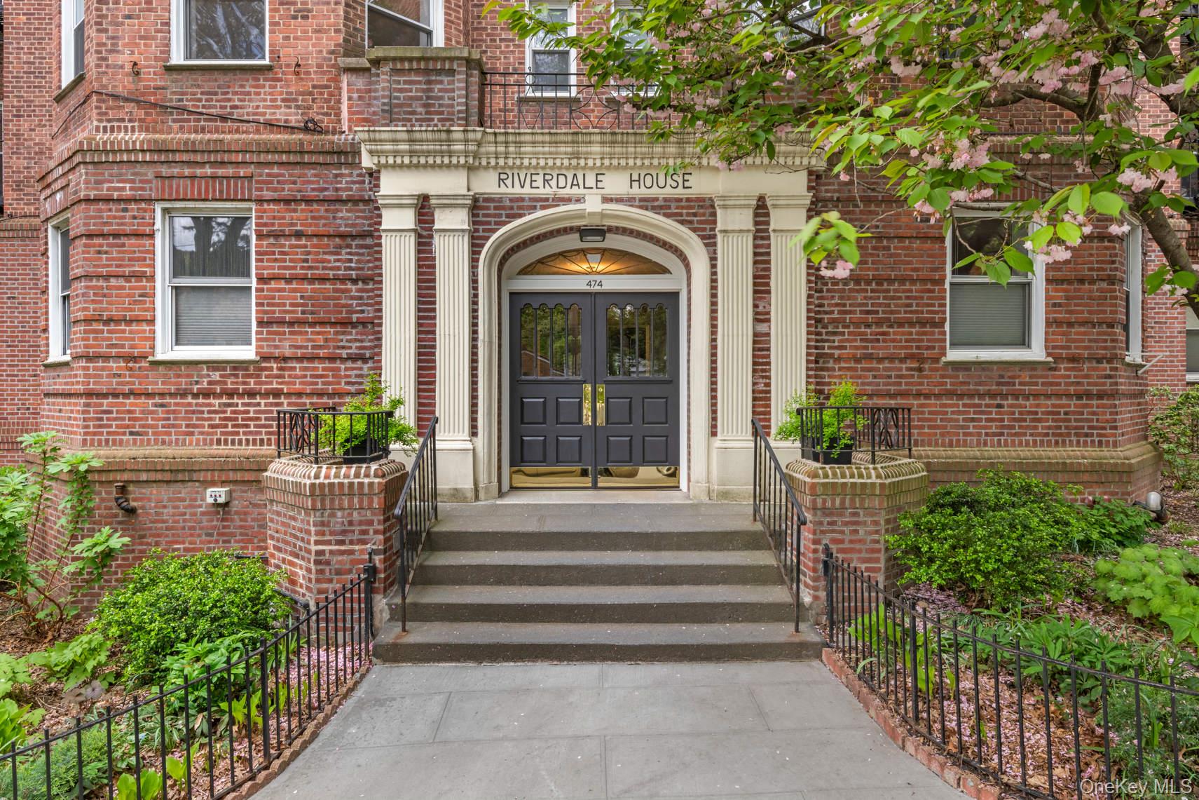 474 W 238th Street # 2E, Bronx, NY 10463