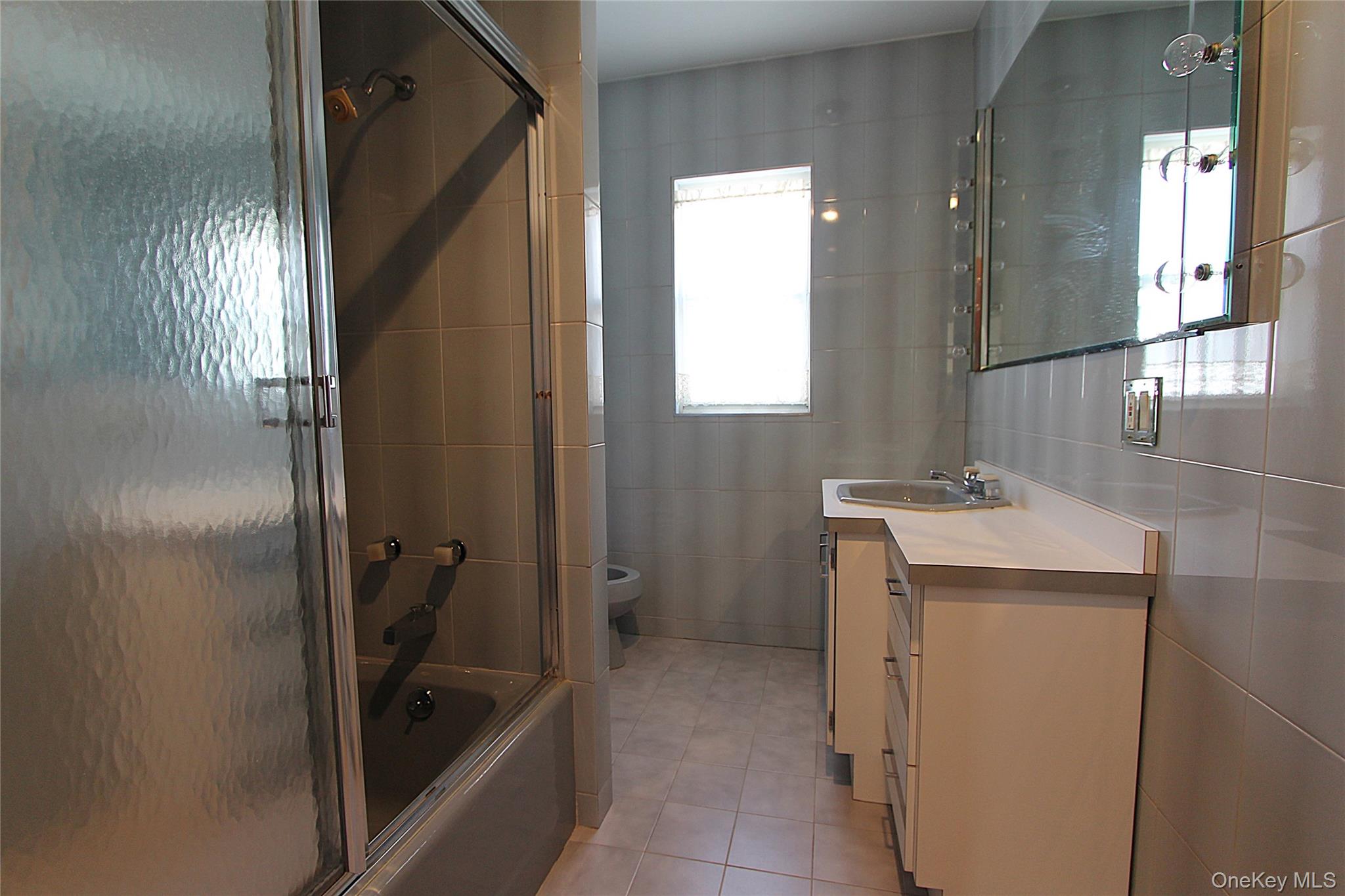 84-07 63rd Avenue, Middle Village, NY 11379