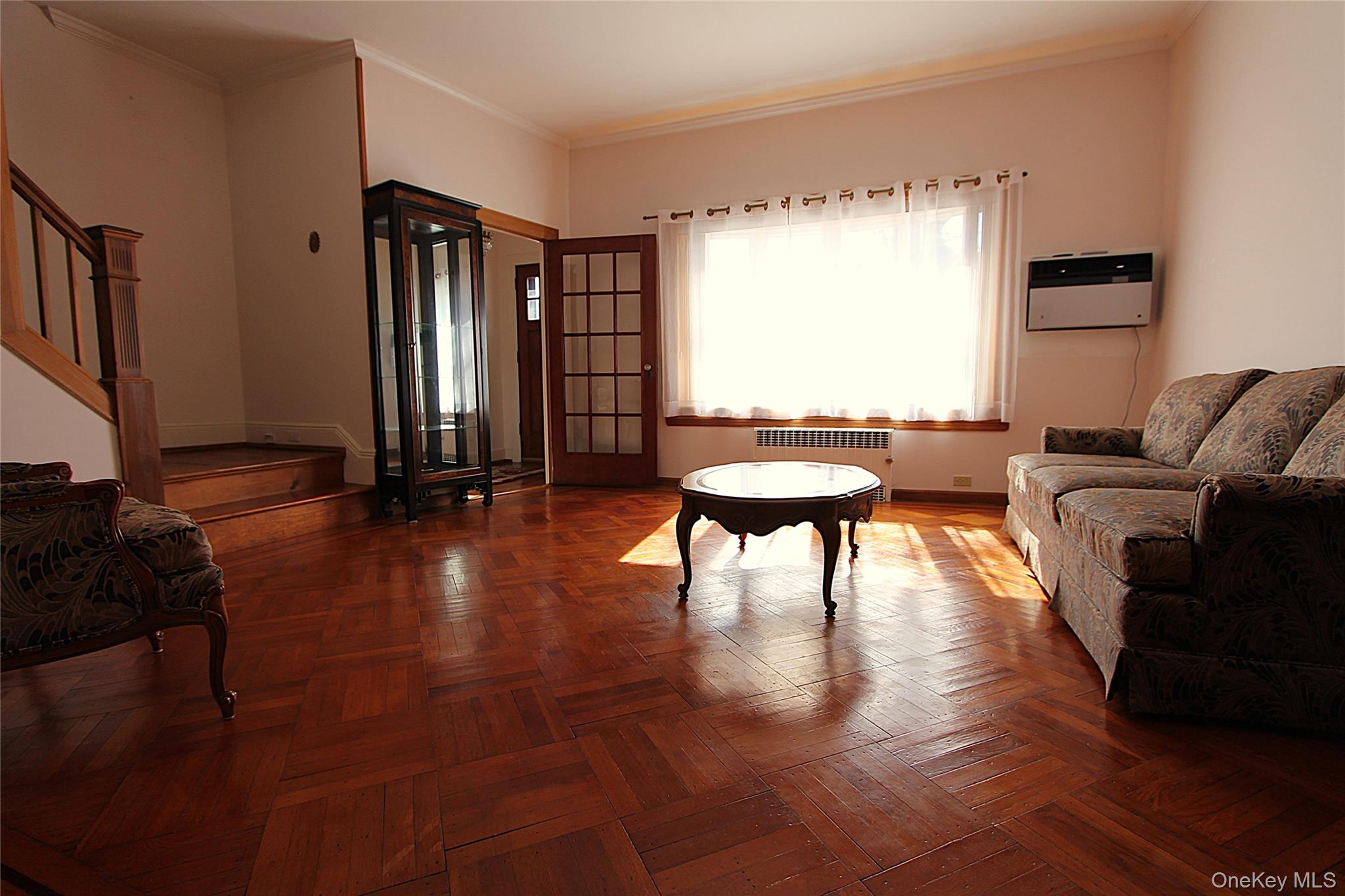 84-07 63rd Avenue, Middle Village, NY 11379