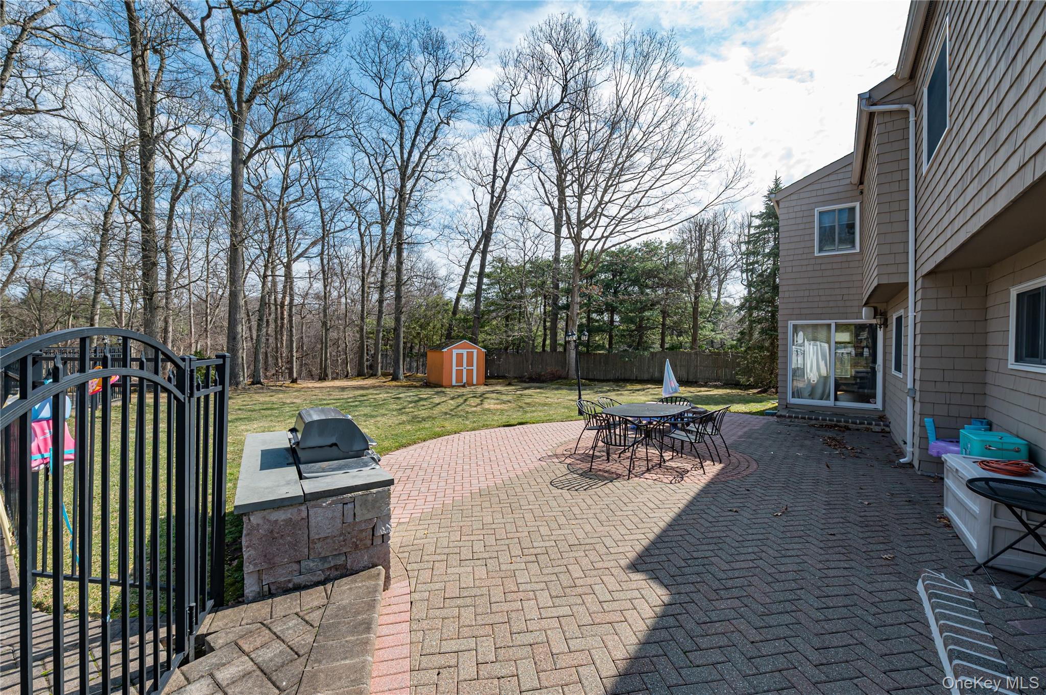 19 Tamara Court, Melville, NY 11747