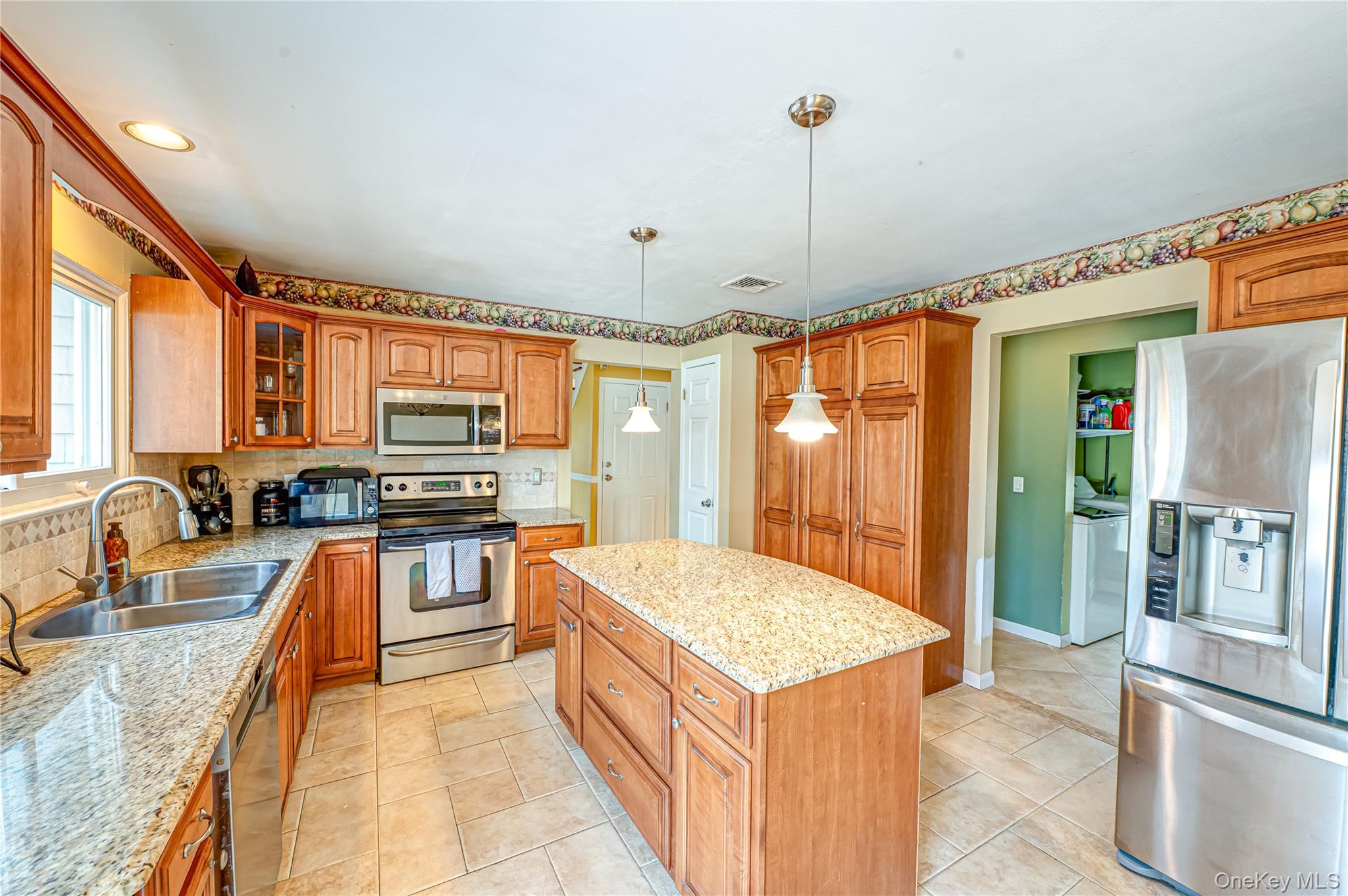 19 Tamara Court, Melville, NY 11747