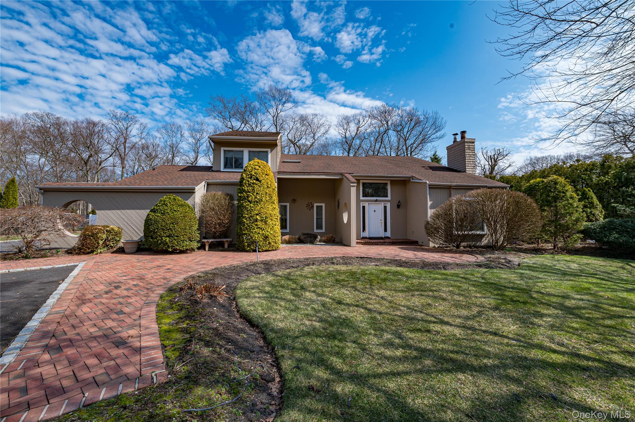 19 Tamara Court, Melville, NY 11747