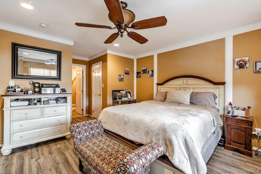 128 Cinnamon Court, Melville, NY 11747