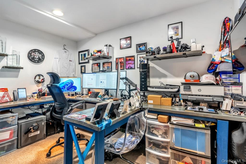 128 Cinnamon Court, Melville, NY 11747