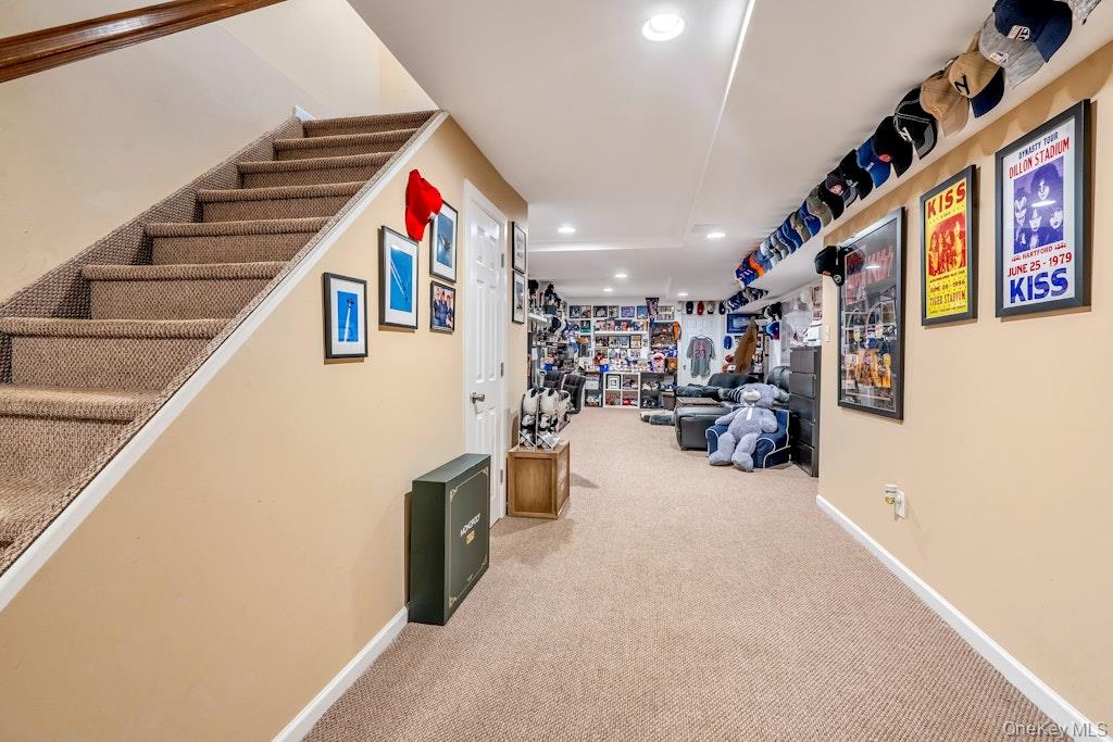 128 Cinnamon Court, Melville, NY 11747