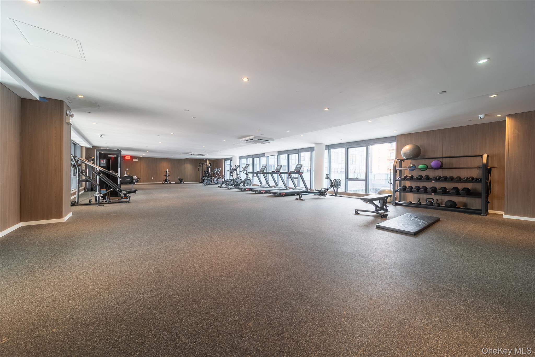 14449 Northern Boulevard # 325, Flushing, NY 11354