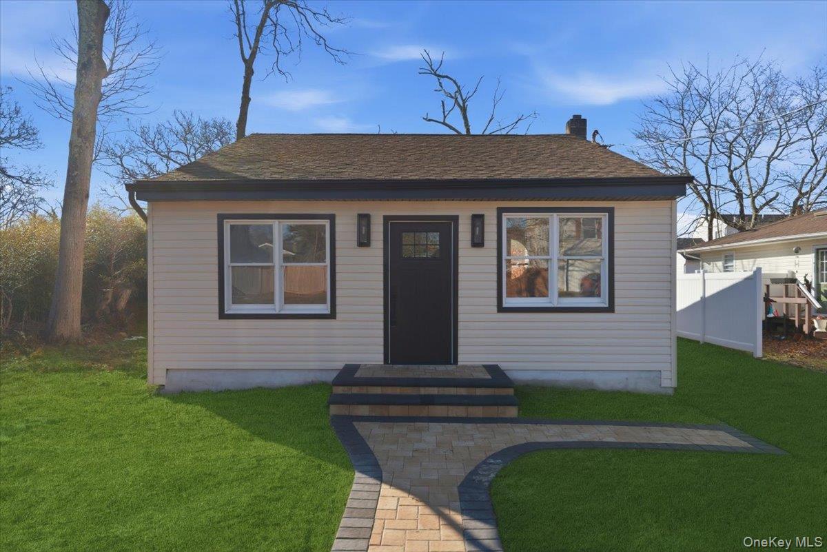 38 Lafayette Drive, Shirley, NY 11967