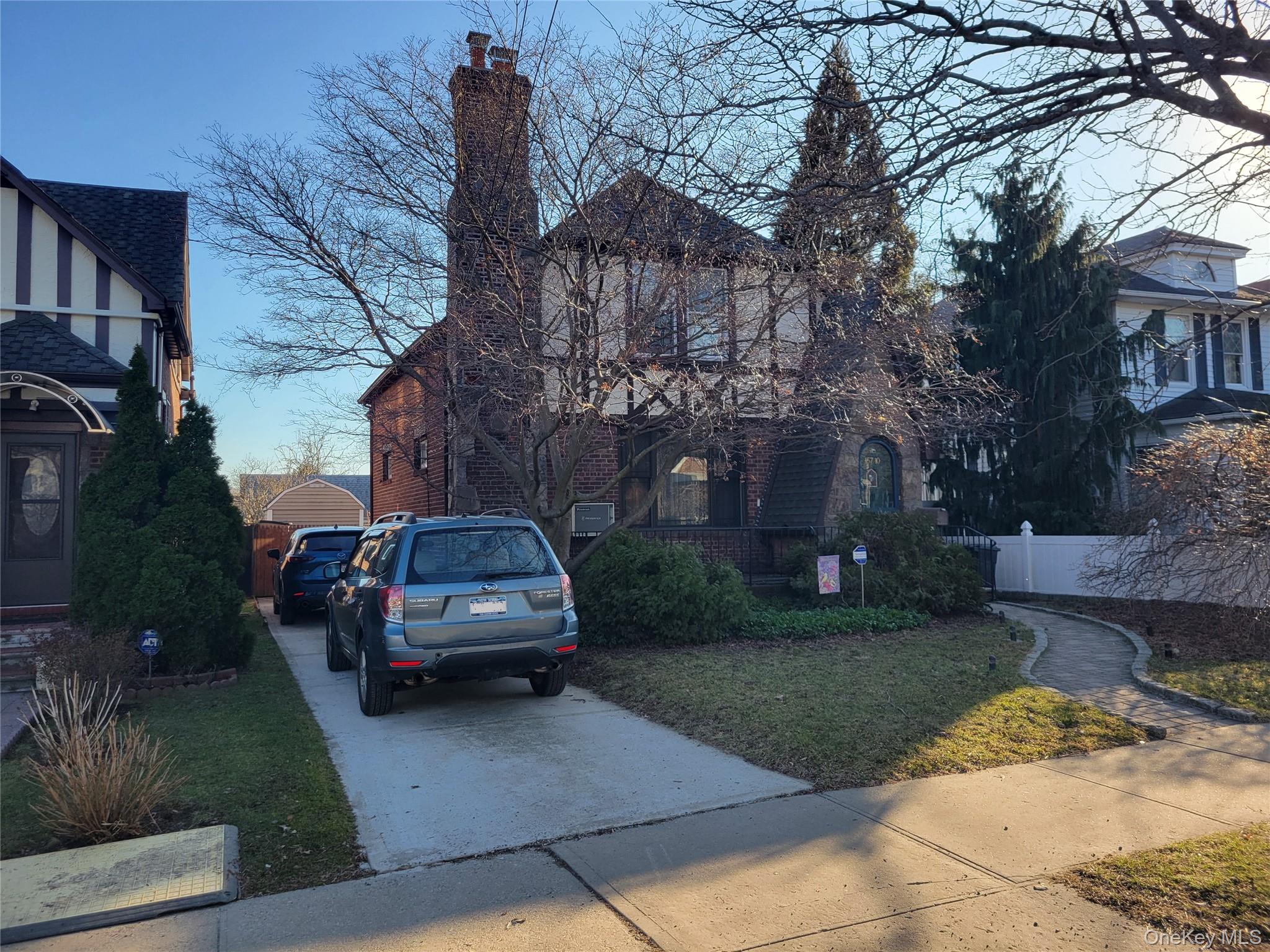 157-10 46 Avenue, Flushing, NY 11355