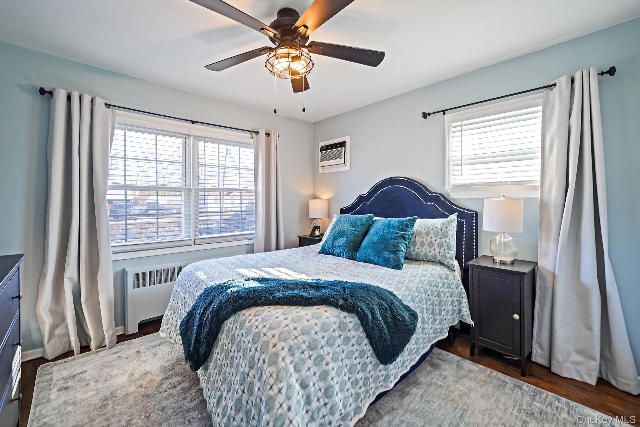 34 W Lakeland Street, Bay Shore, NY 11706