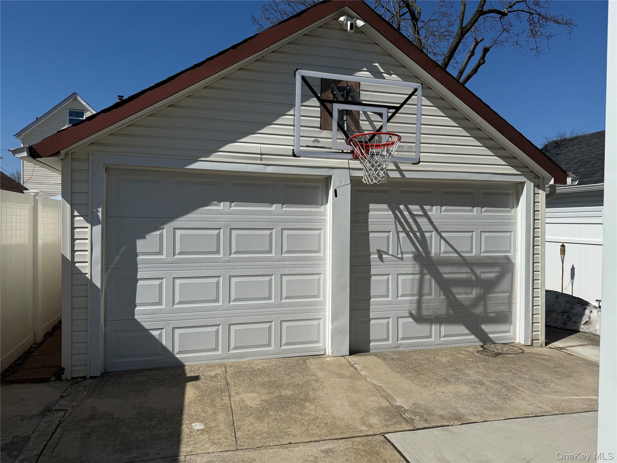 43 Dewitt Street, Valley Stream, NY 11580