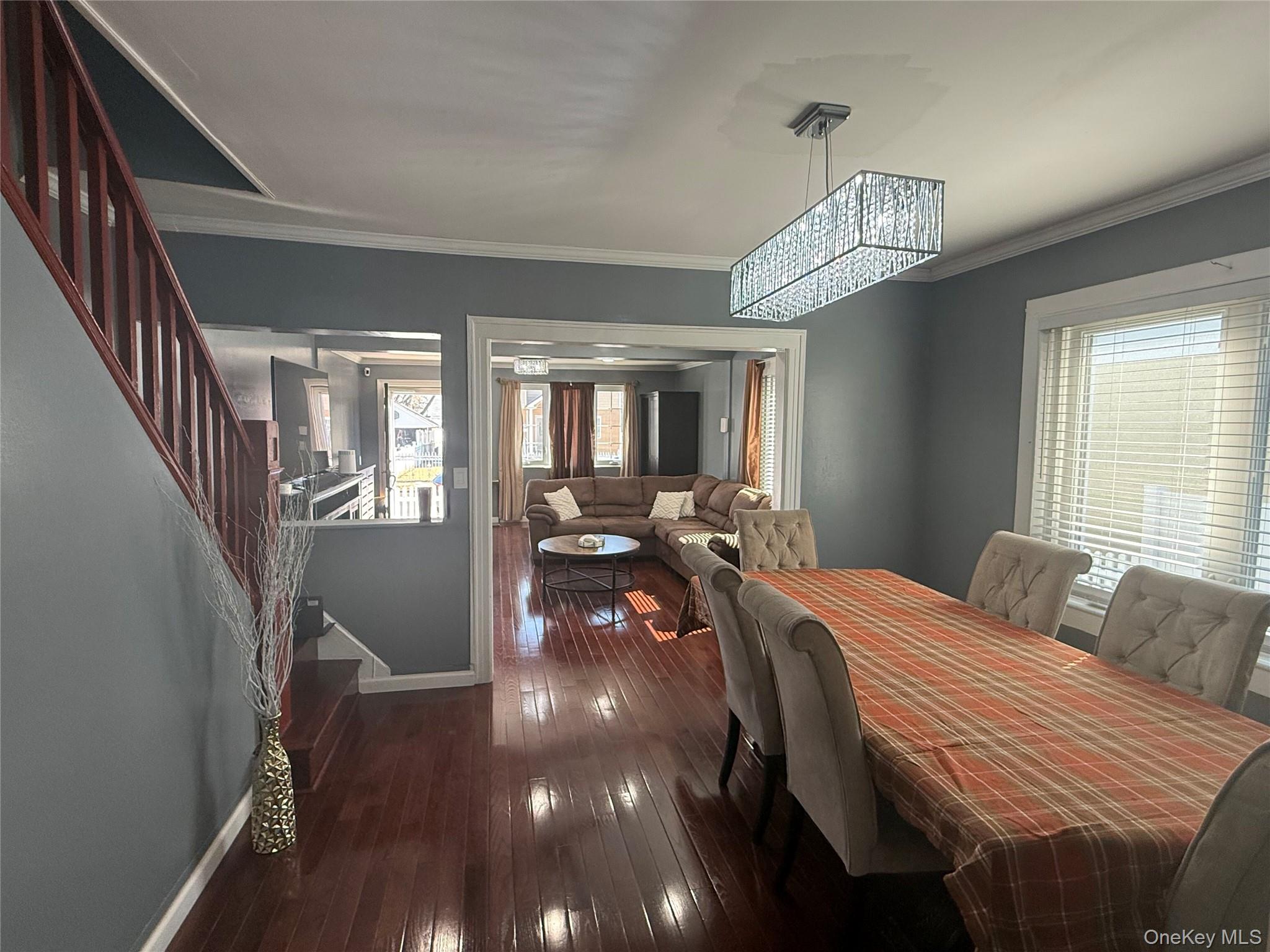 43 Dewitt Street, Valley Stream, NY 11580