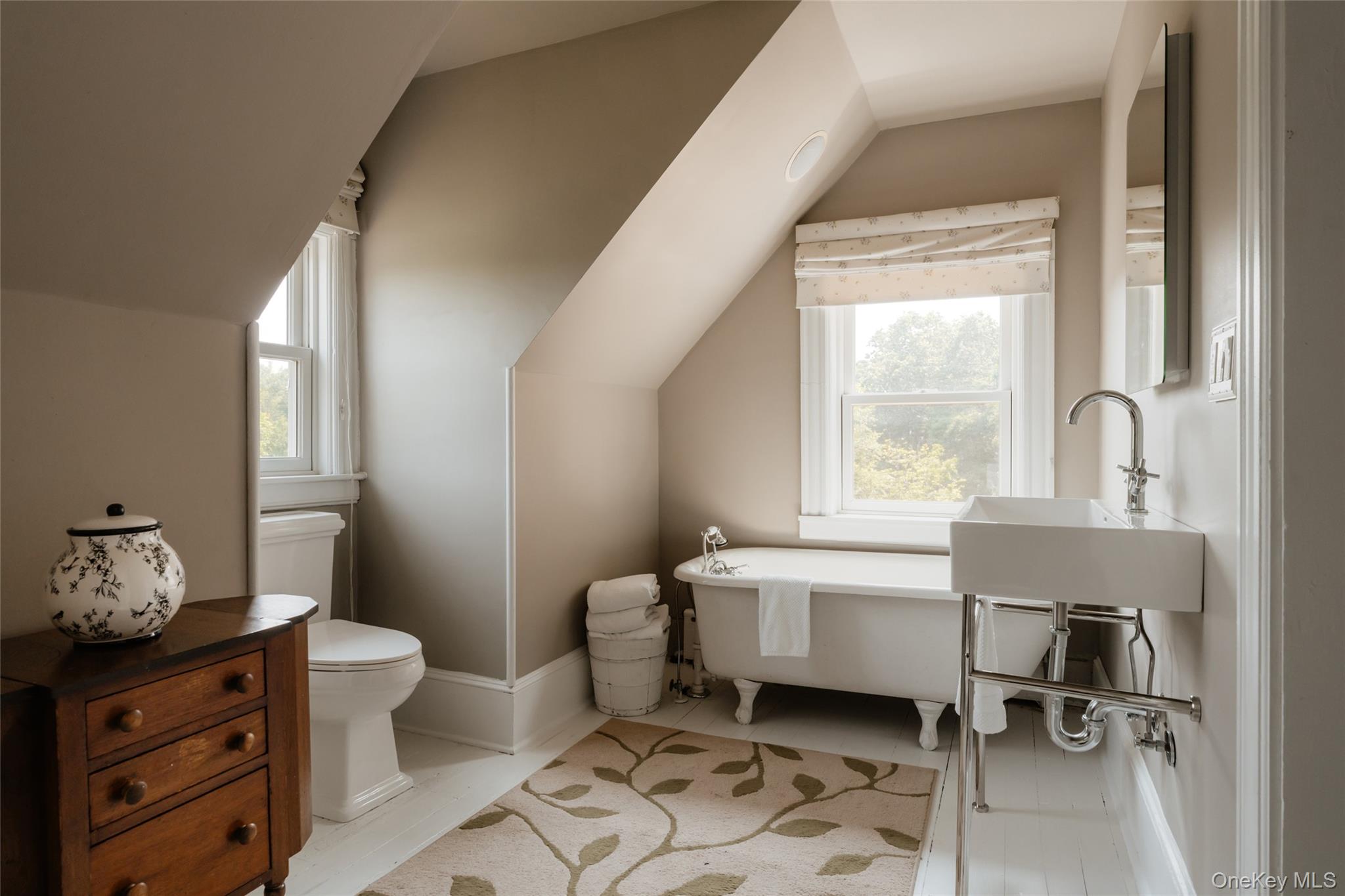 91 Old Hankins Road, Callicoon, NY 12723