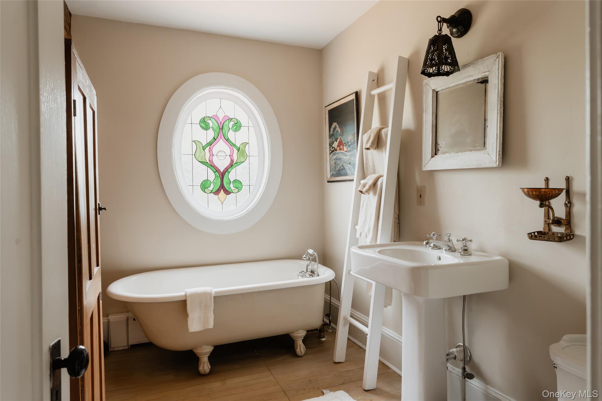 91 Old Hankins Road, Callicoon, NY 12723