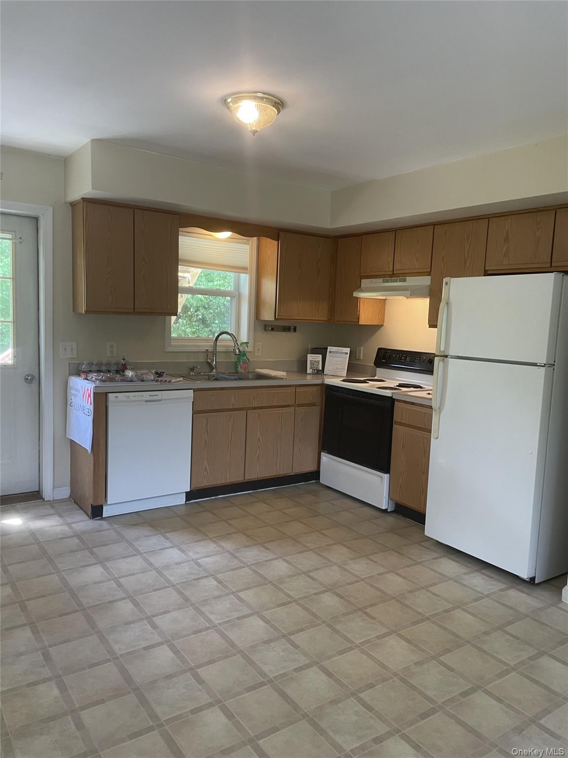 696 South # 1, Highland, NY 12528