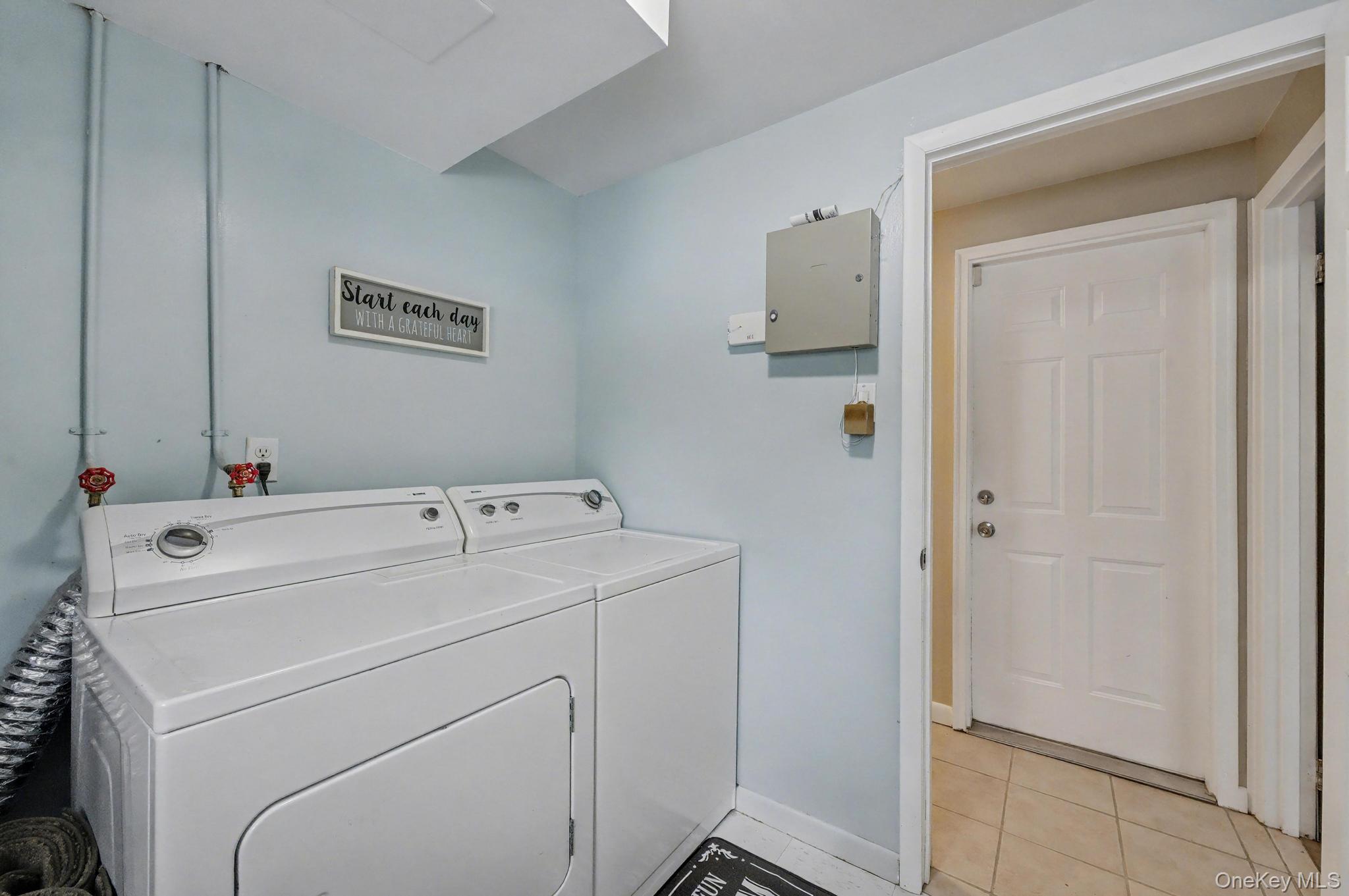 31 Marshmallow Drive, Commack, NY 11725