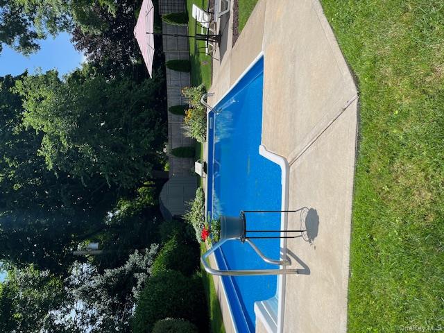 31 Marshmallow Drive, Commack, NY 11725