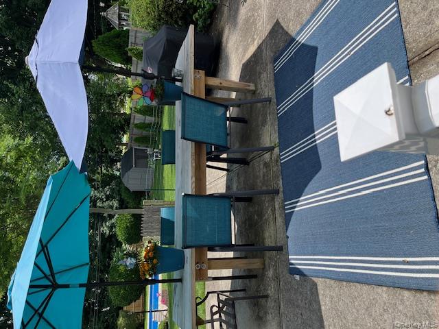 31 Marshmallow Drive, Commack, NY 11725