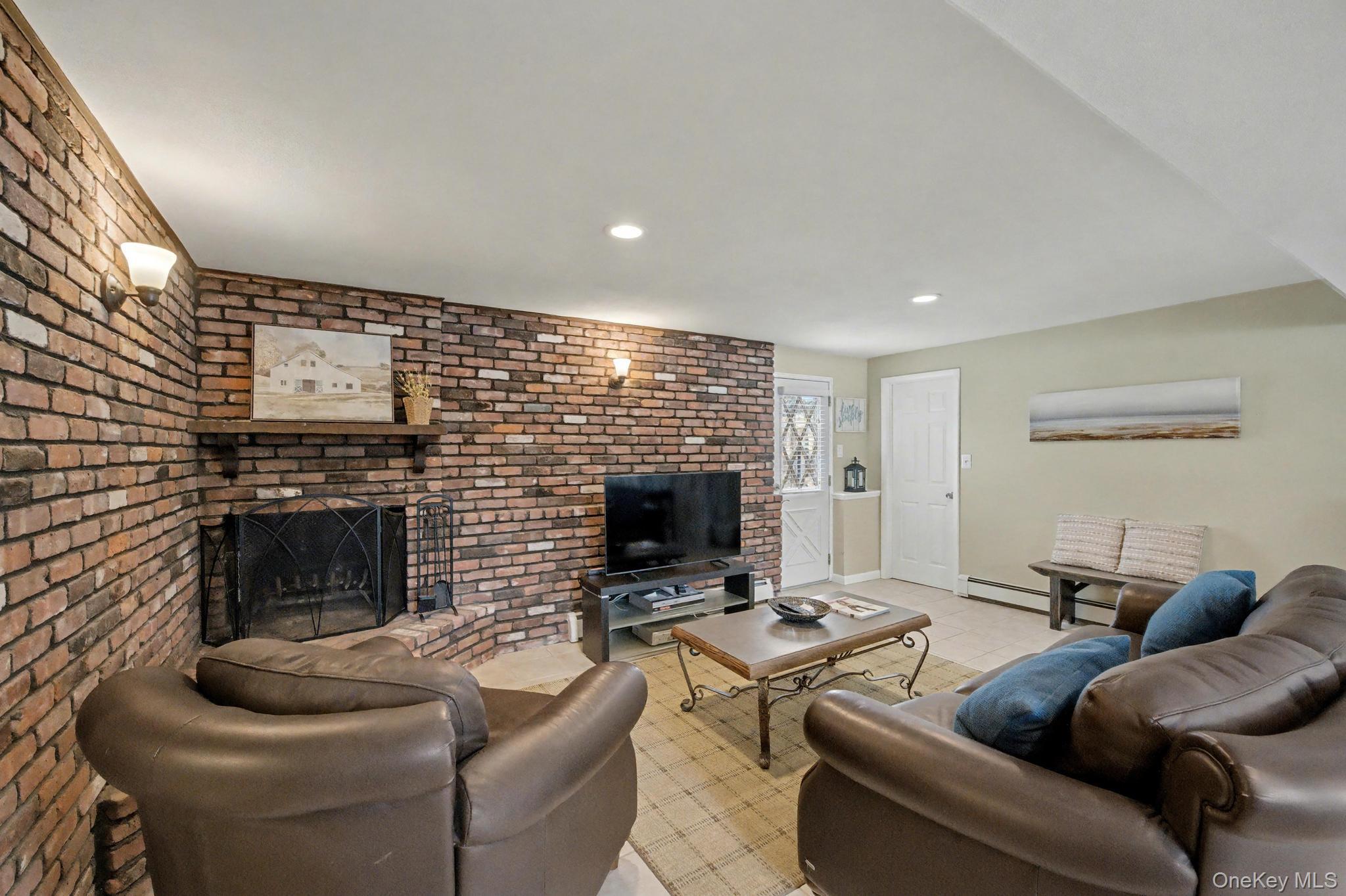 31 Marshmallow Drive, Commack, NY 11725