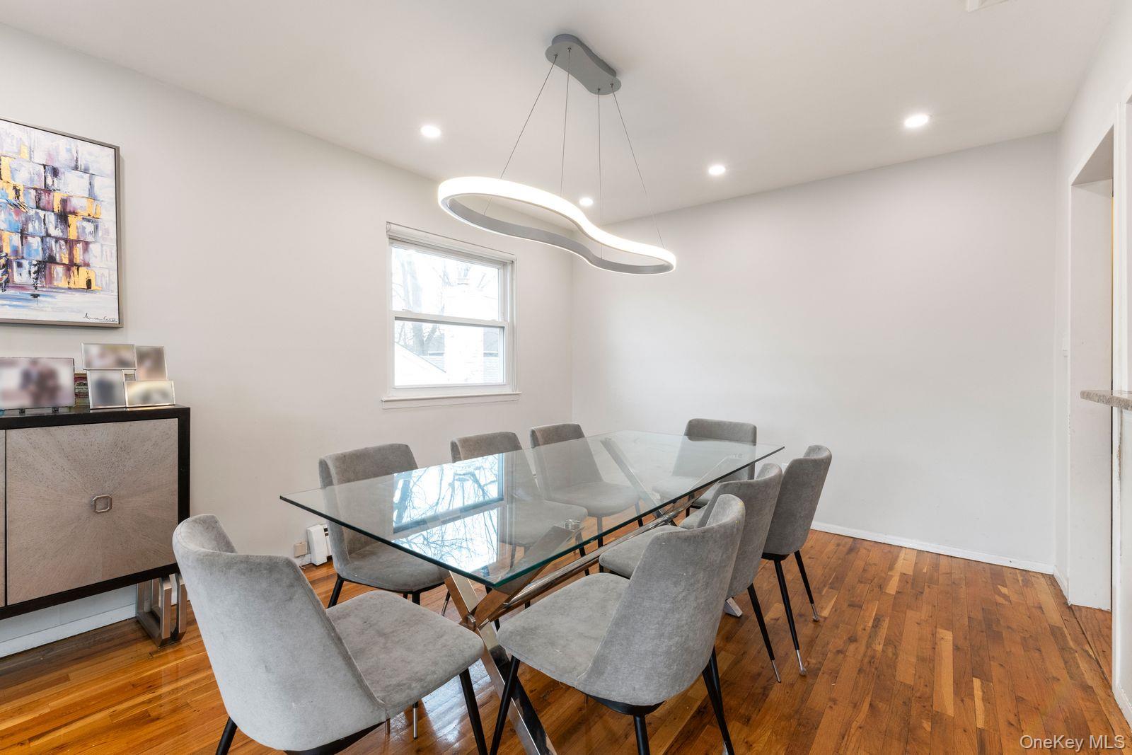 409 barnard Avenue, Woodmere, NY 11559