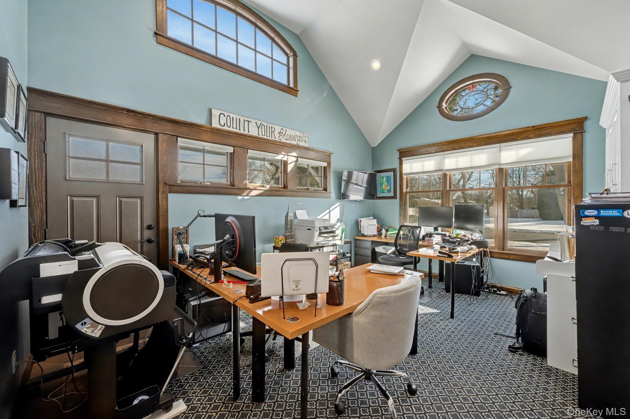 2 Greg Lane, East Northport, NY 11731