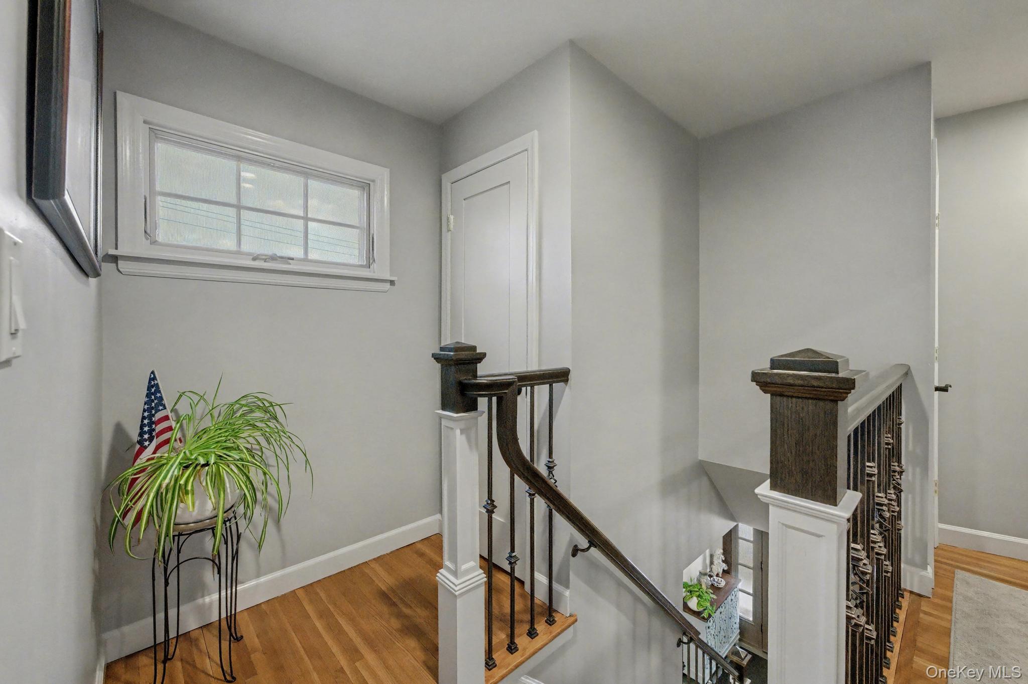 2 Greg Lane, East Northport, NY 11731