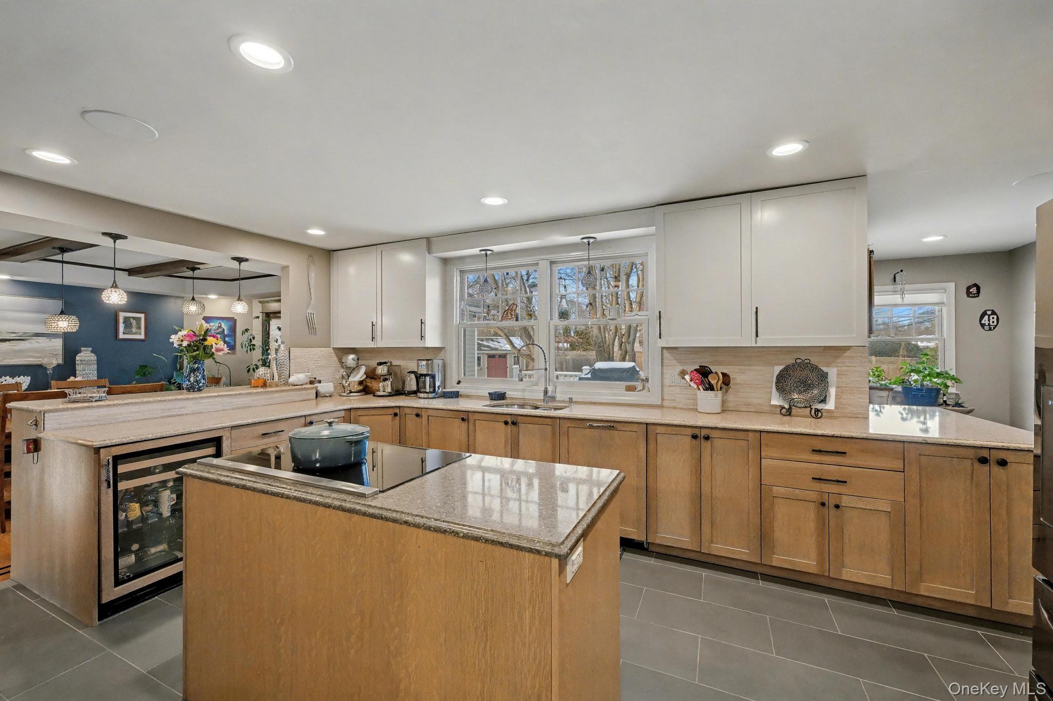 2 Greg Lane, East Northport, NY 11731