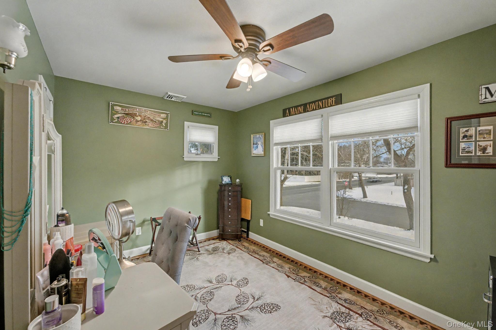 2 Greg Lane, East Northport, NY 11731