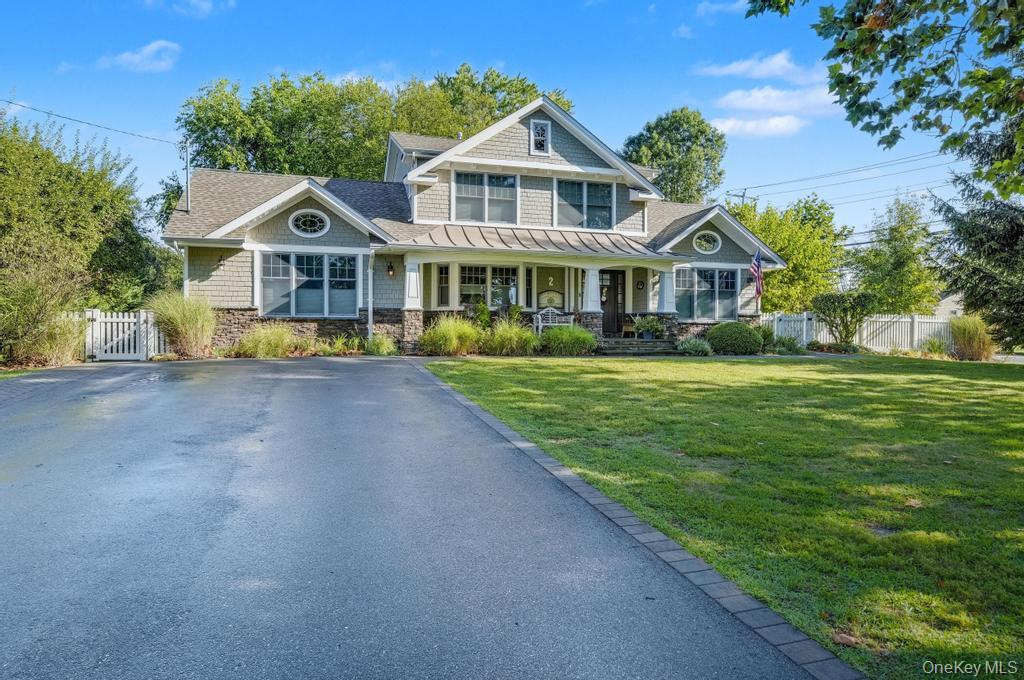 2 Greg Lane, East Northport, NY 11731