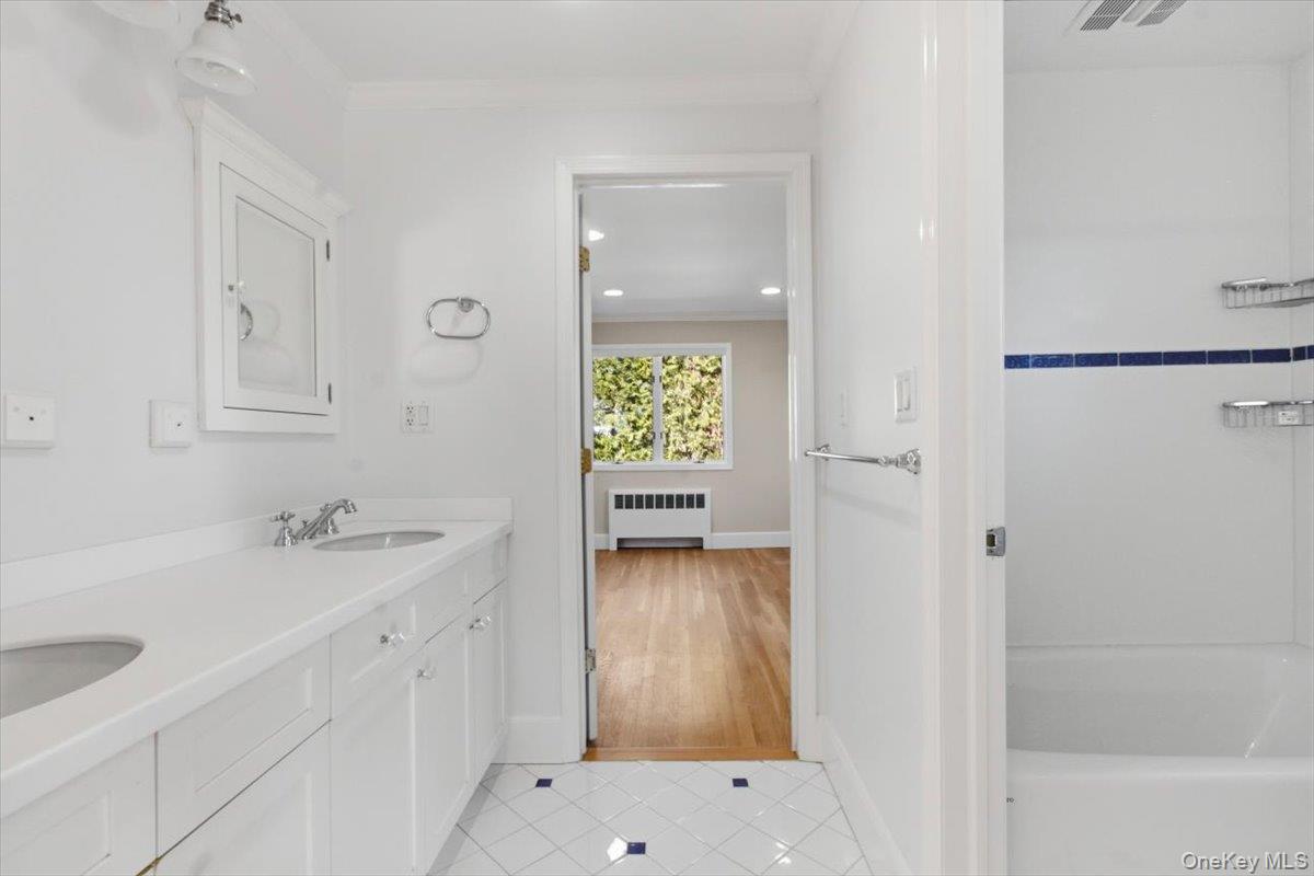 27 Harbor Terrace Drive, Rye, NY 10580